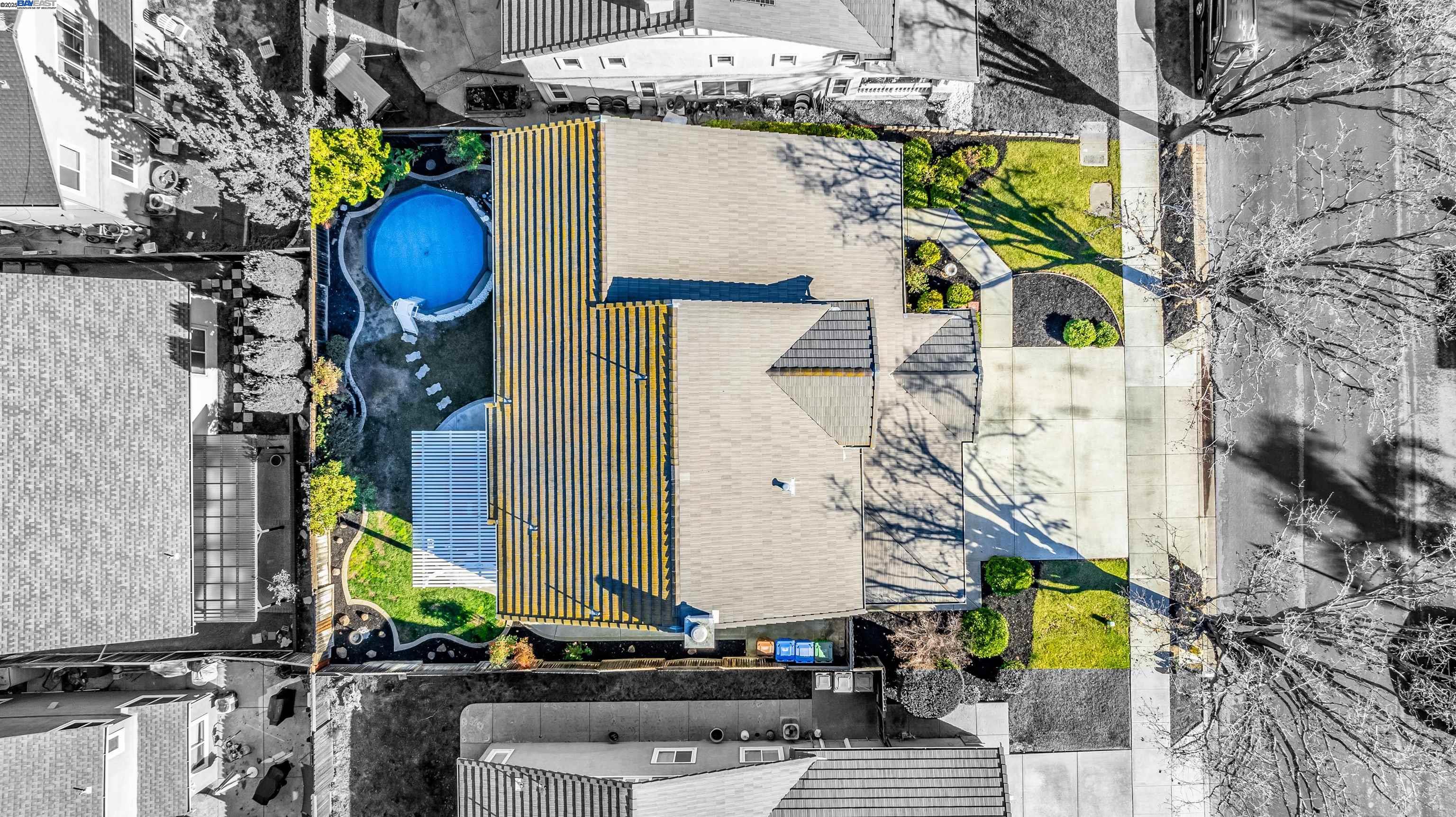 585 Bartlett Court