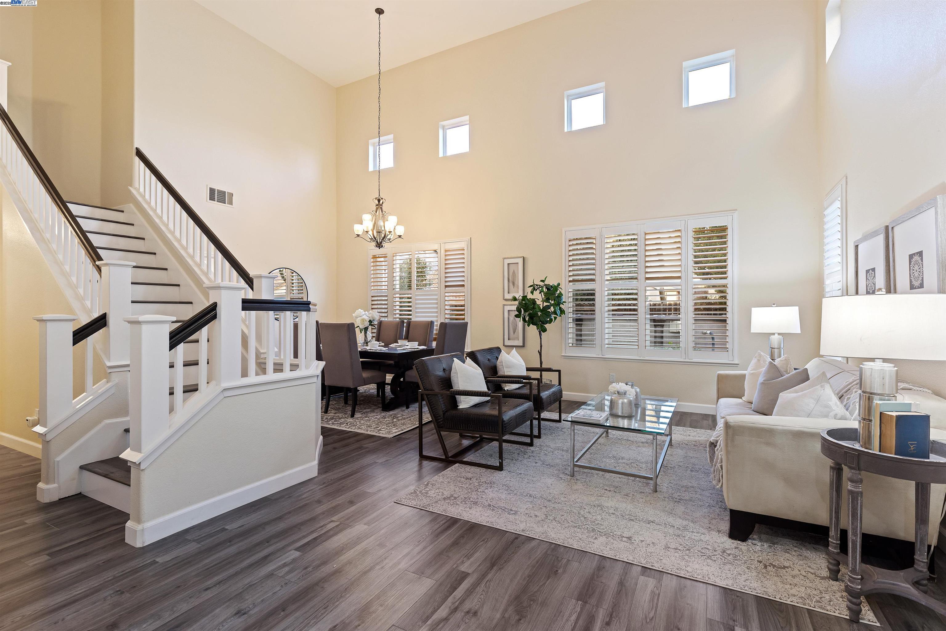 585 Bartlett Court