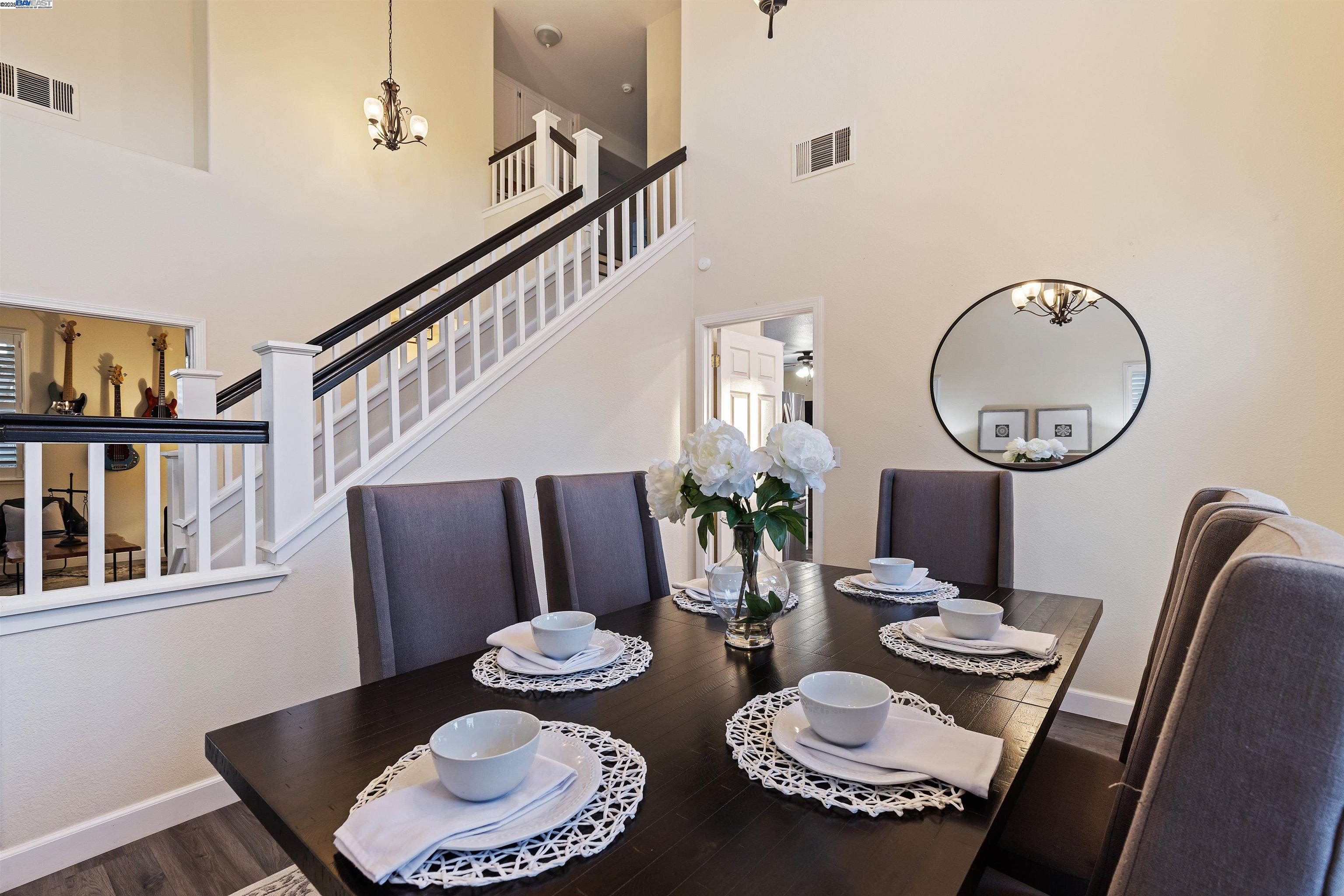 585 Bartlett Court