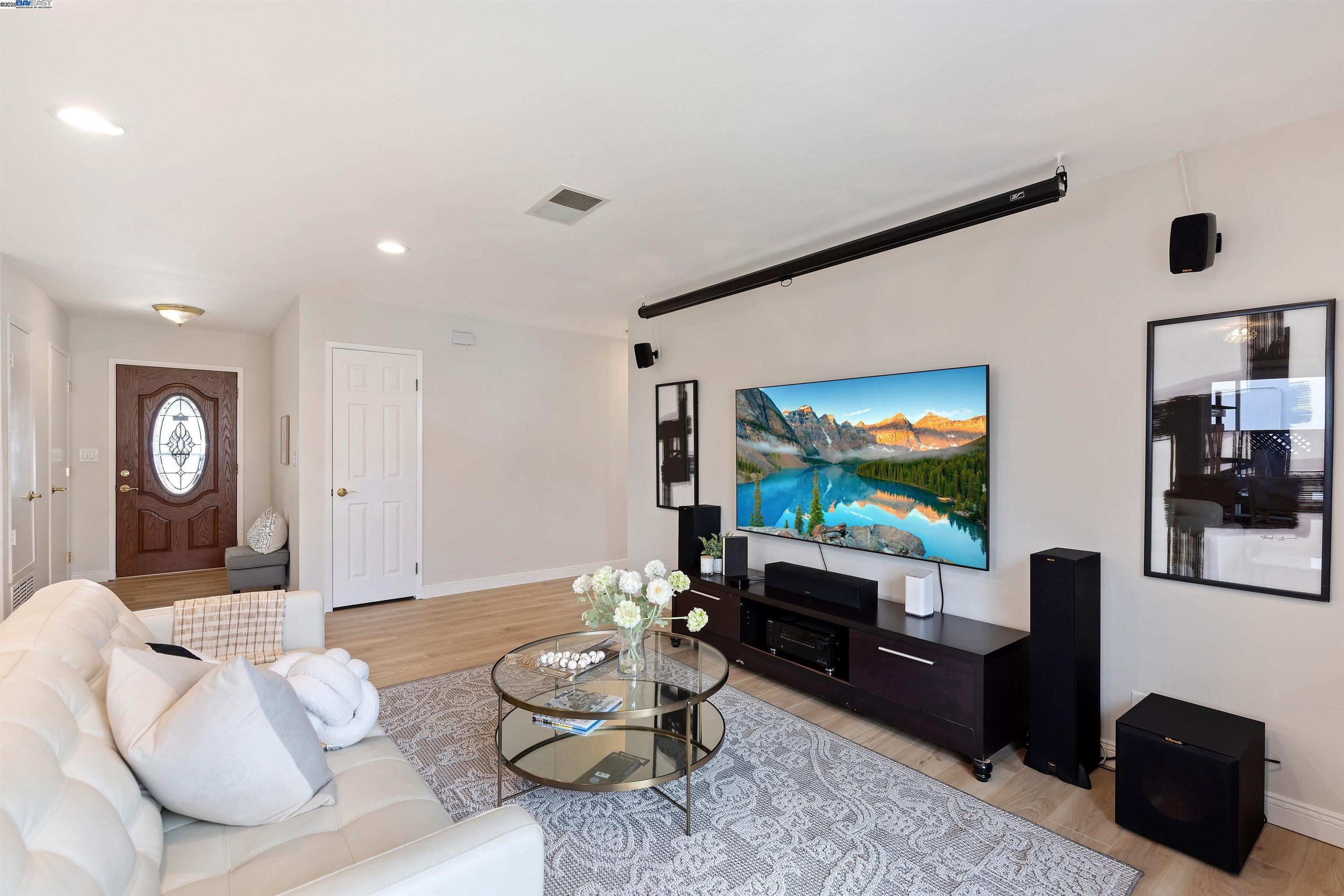 271 Covellite Ln