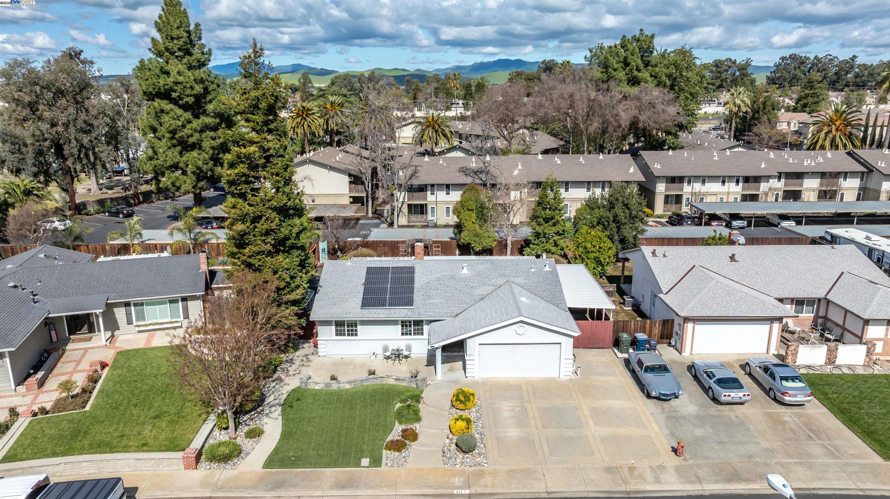 271 Covellite Ln