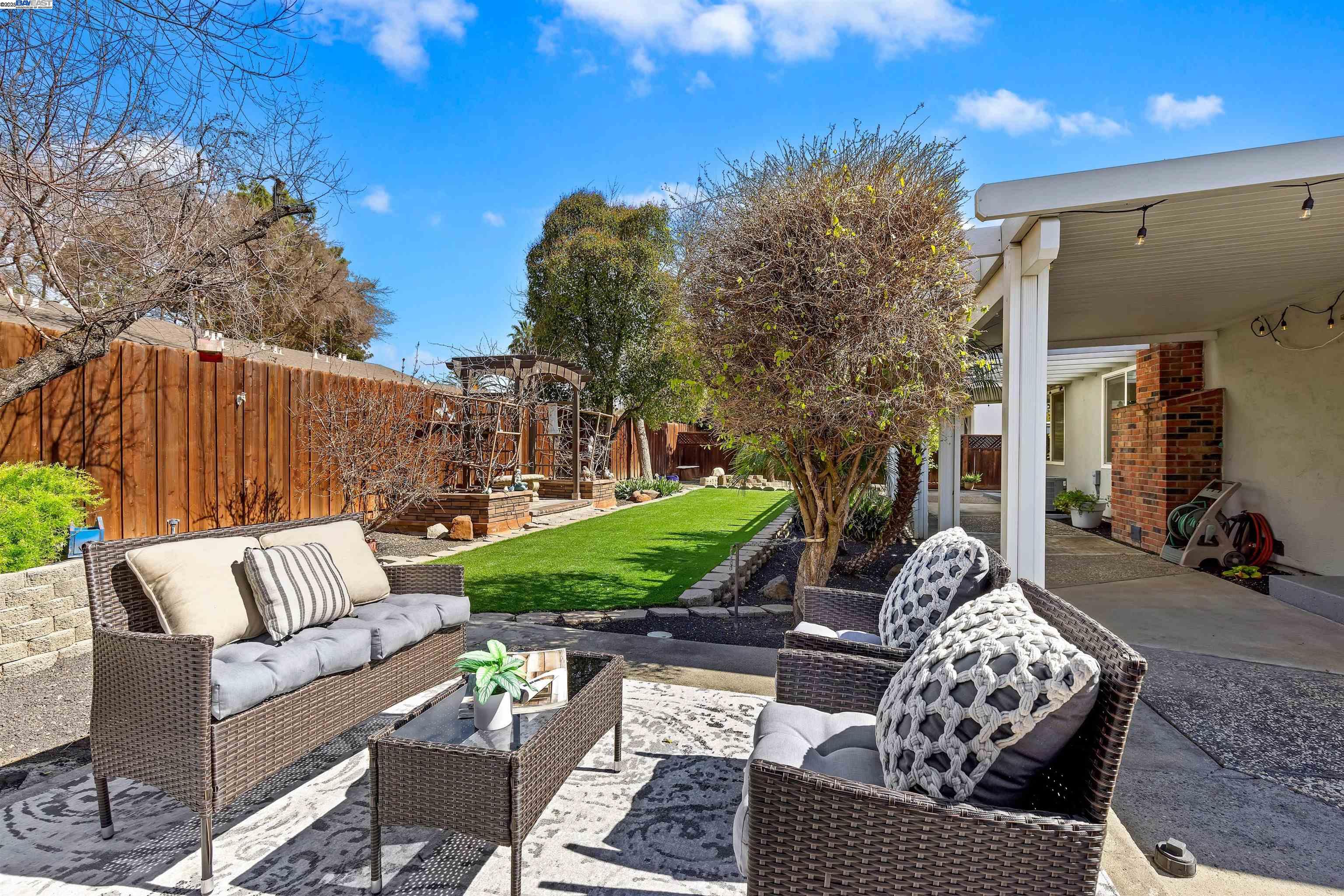 271 Covellite Ln