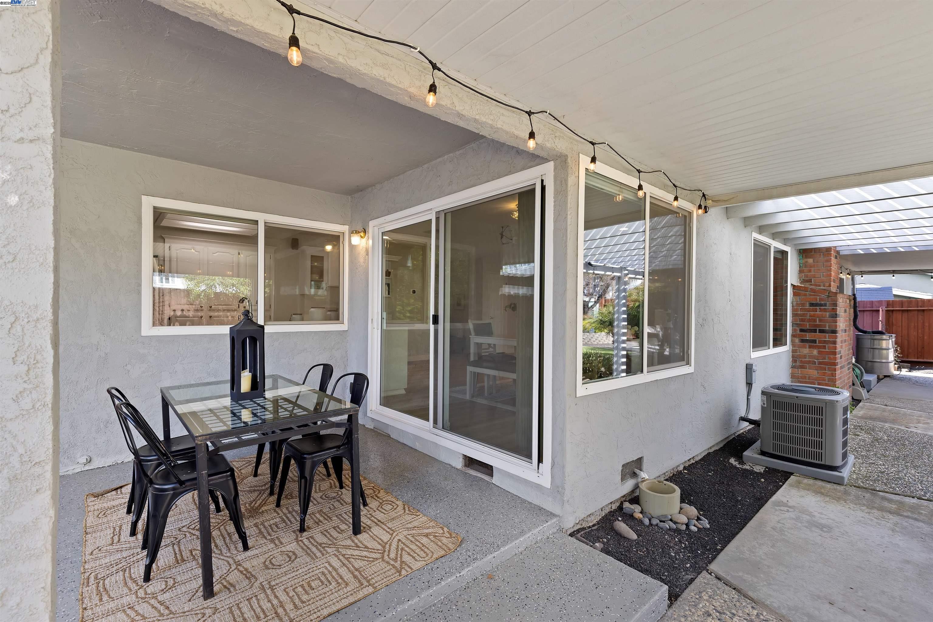 271 Covellite Ln