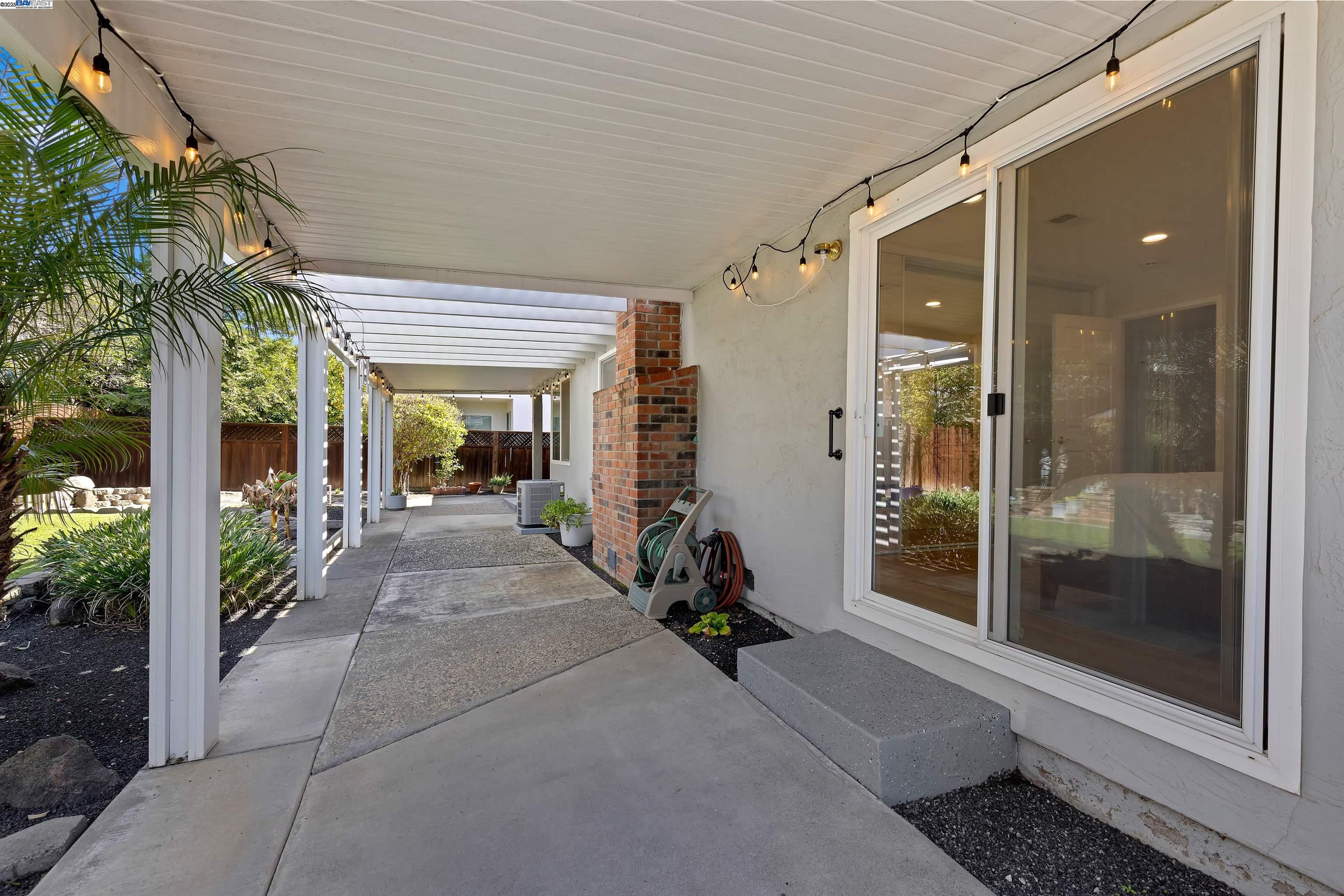 271 Covellite Ln
