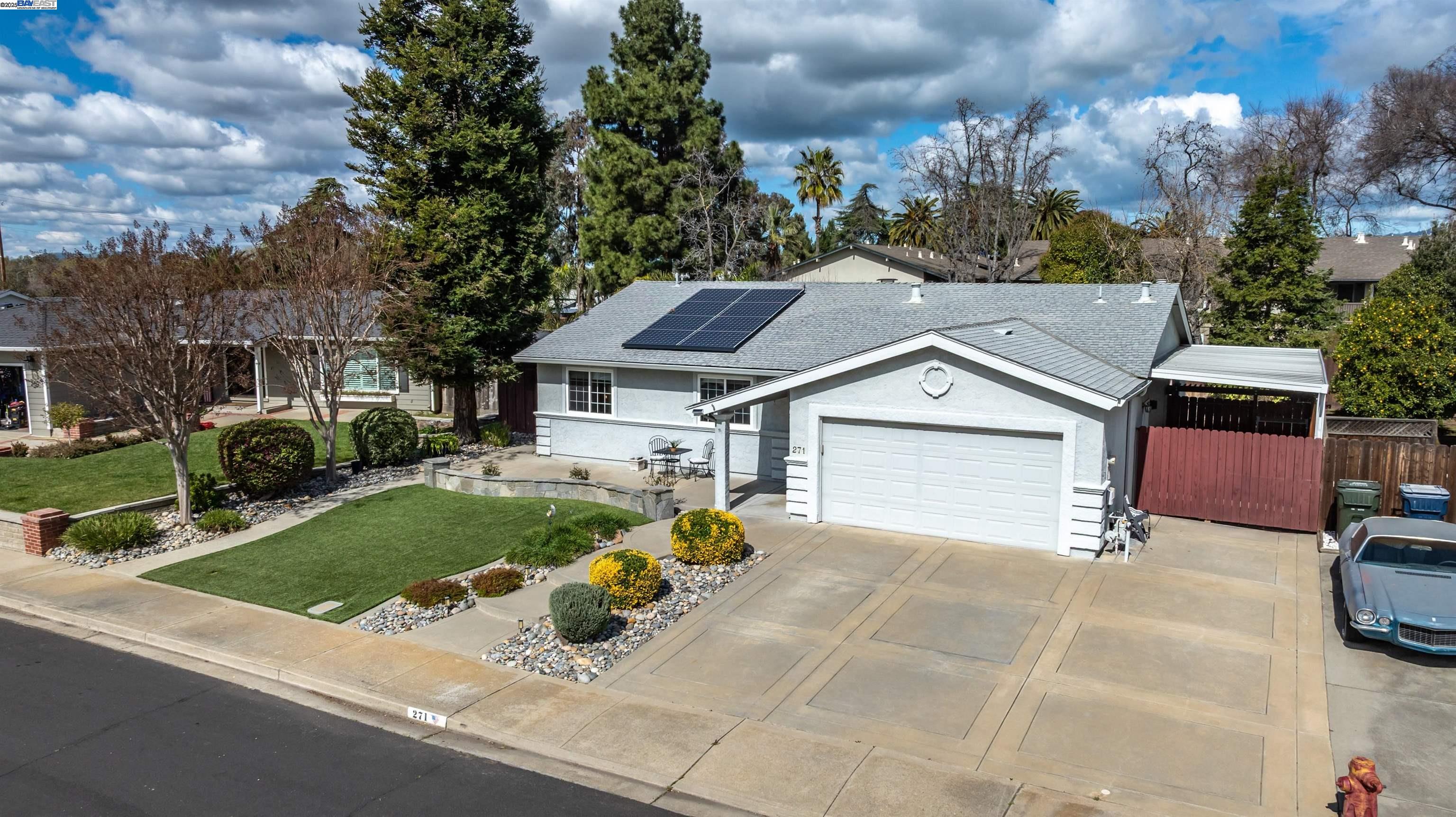 271 Covellite Ln