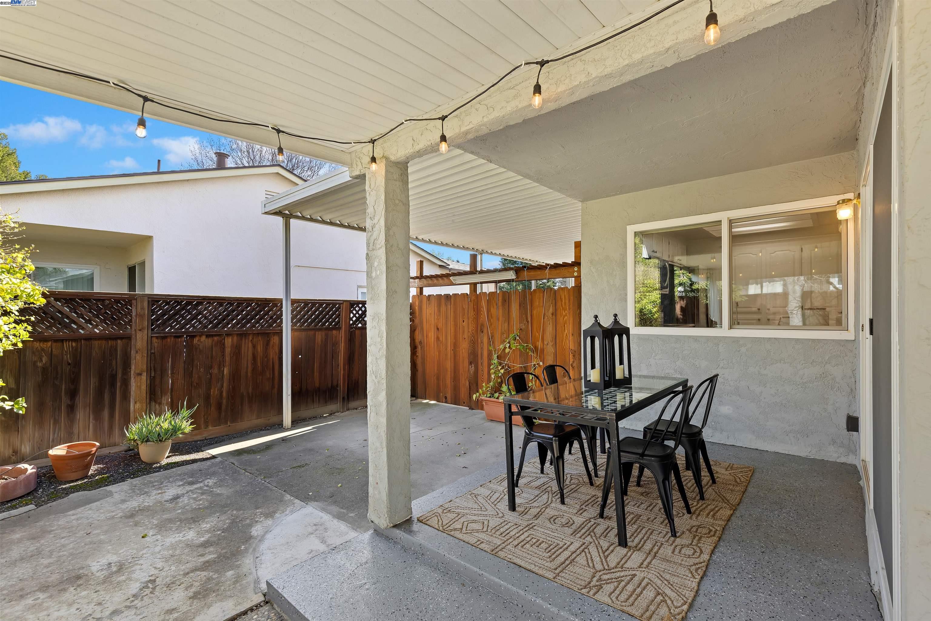 271 Covellite Ln