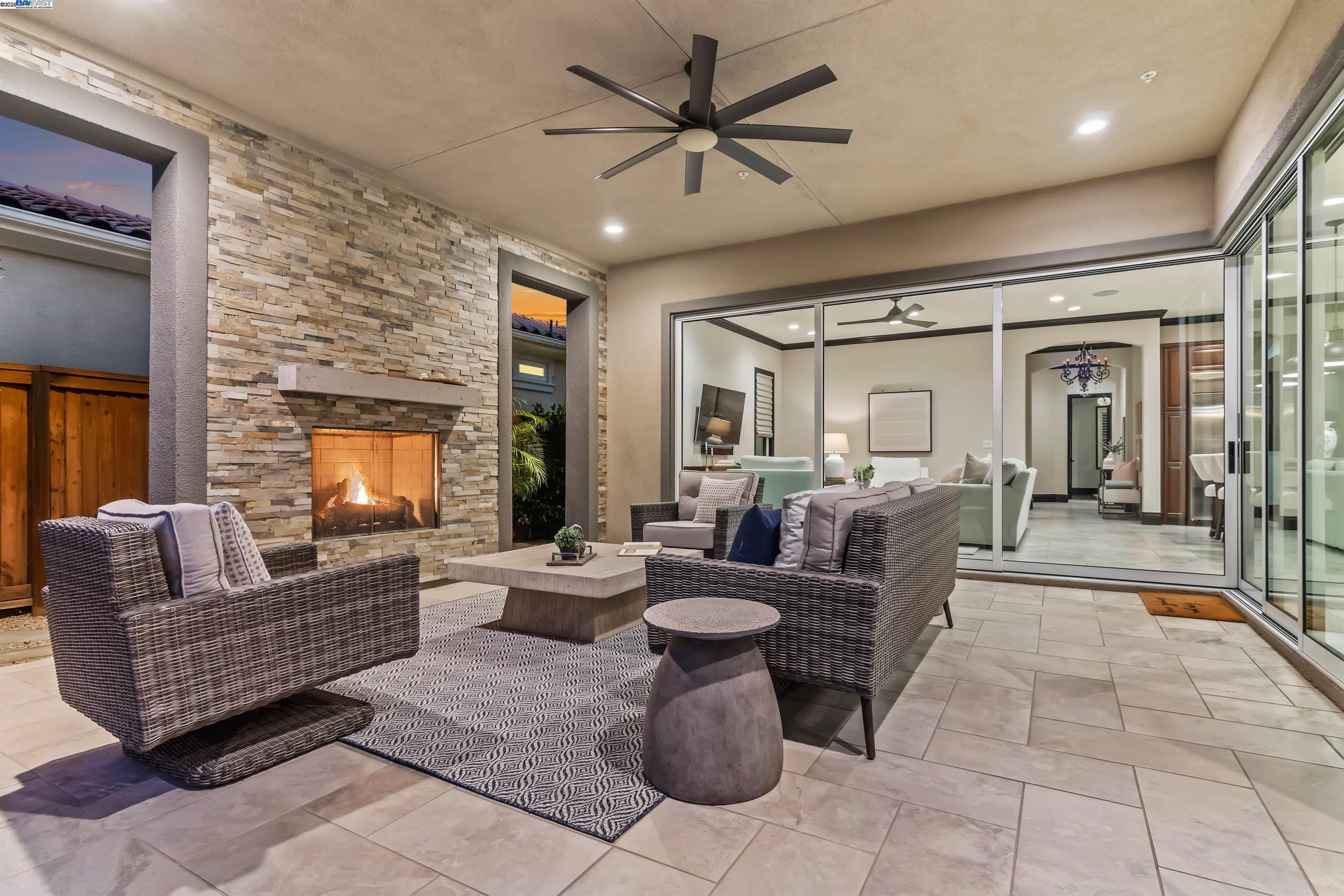2015 Andalucia Ln