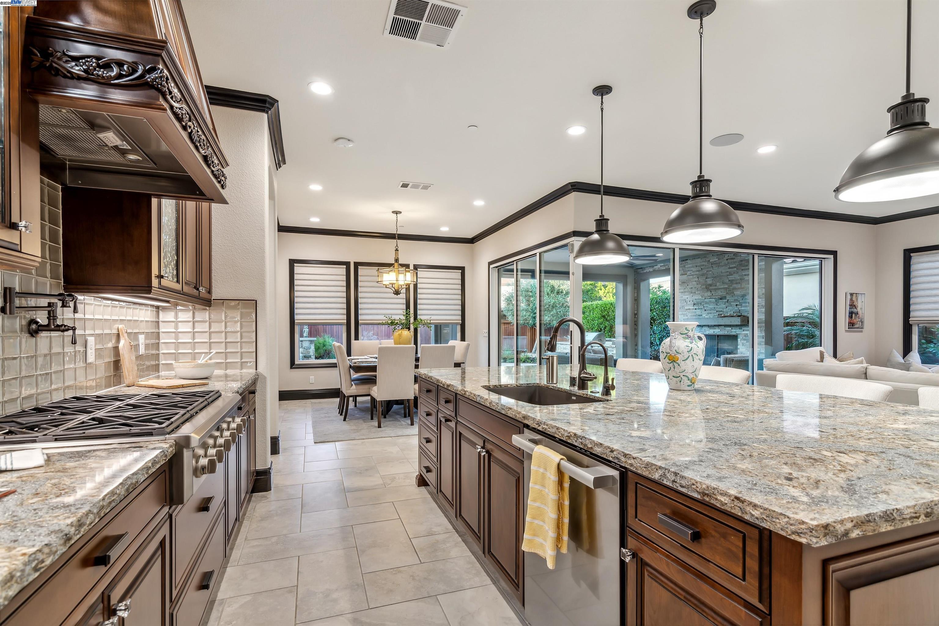 2015 Andalucia Ln