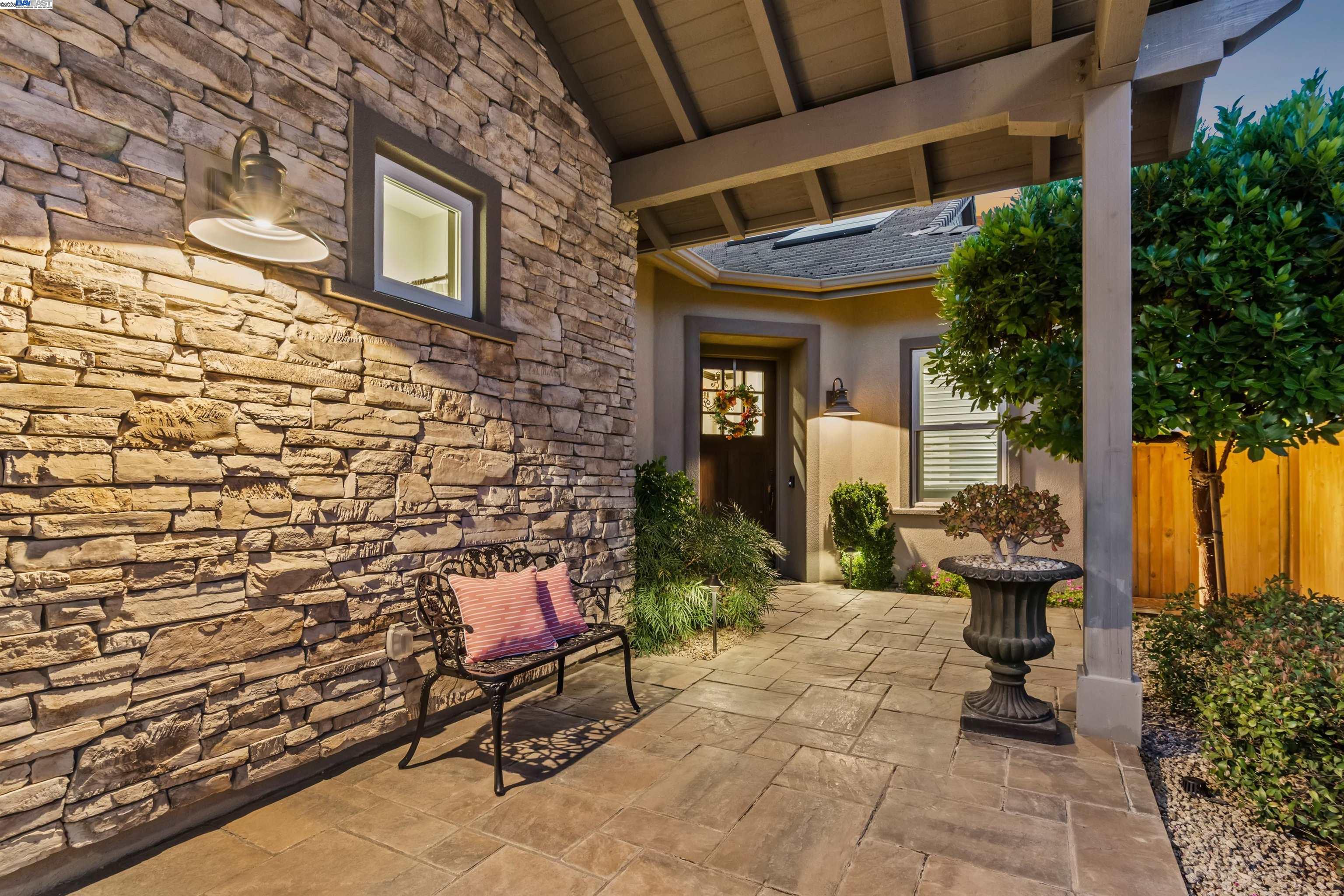 2015 Andalucia Ln