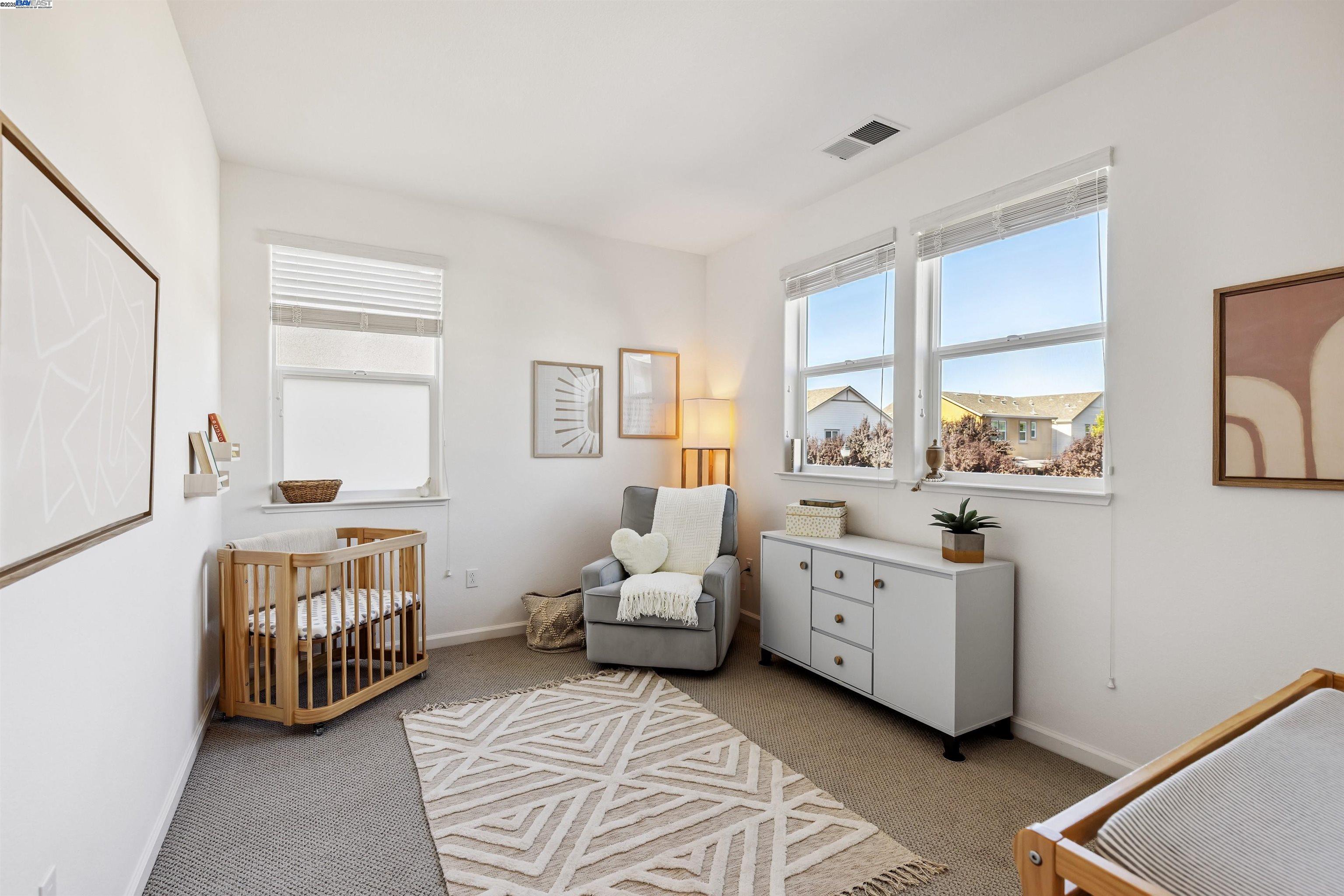 2209 Shiraz Cmn