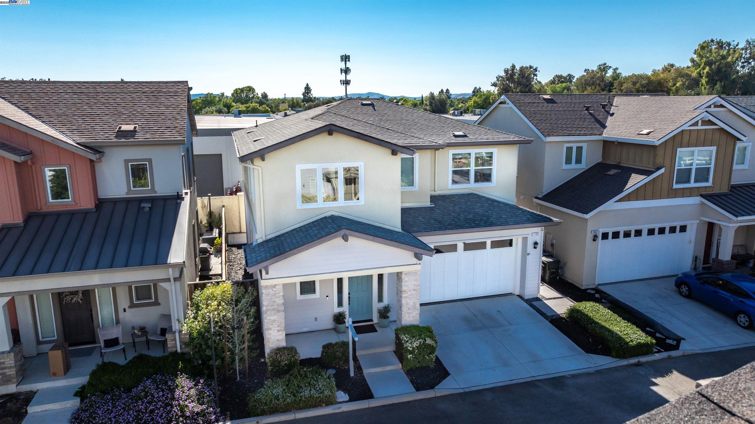 2209 Shiraz Cmn