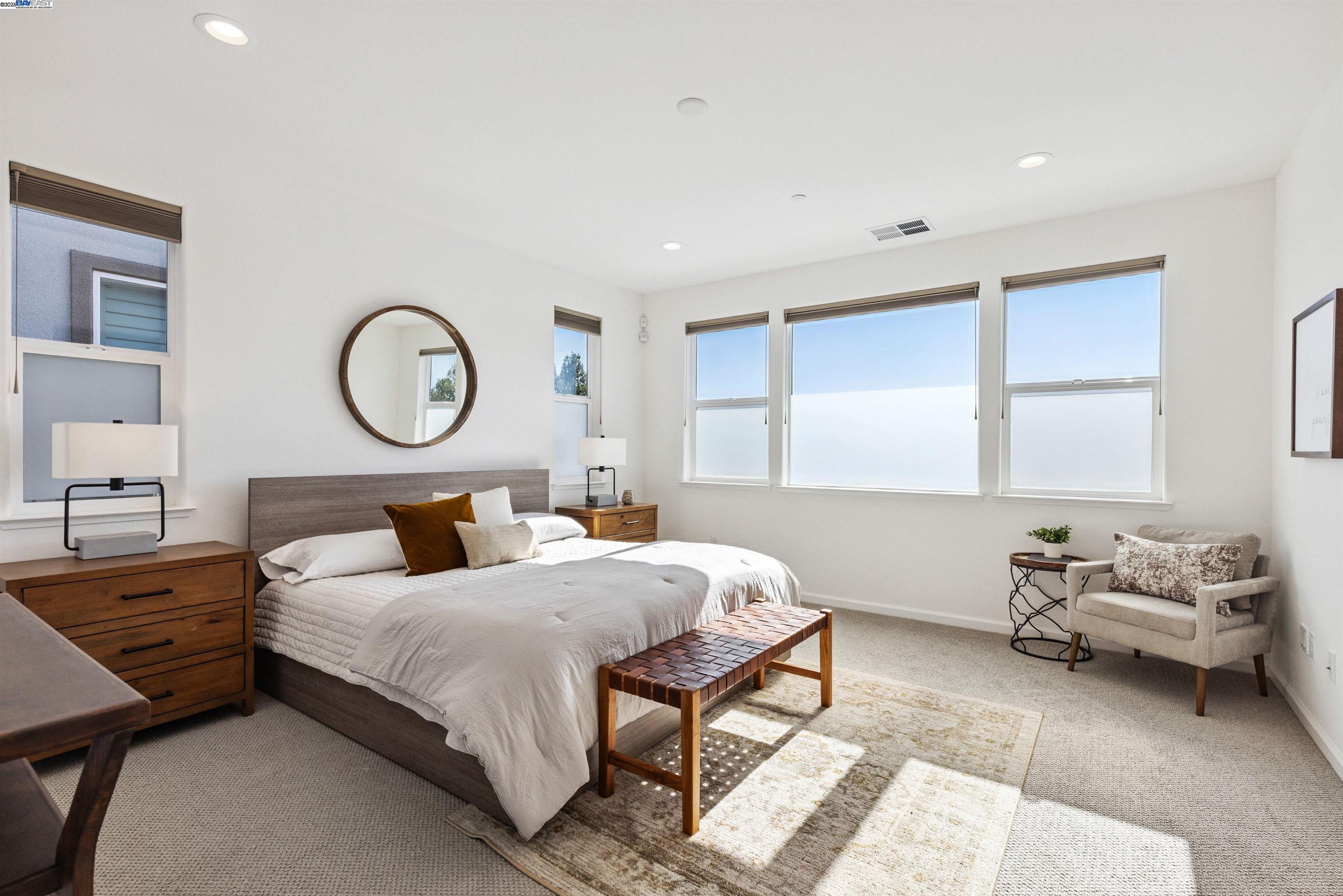 2209 Shiraz Cmn