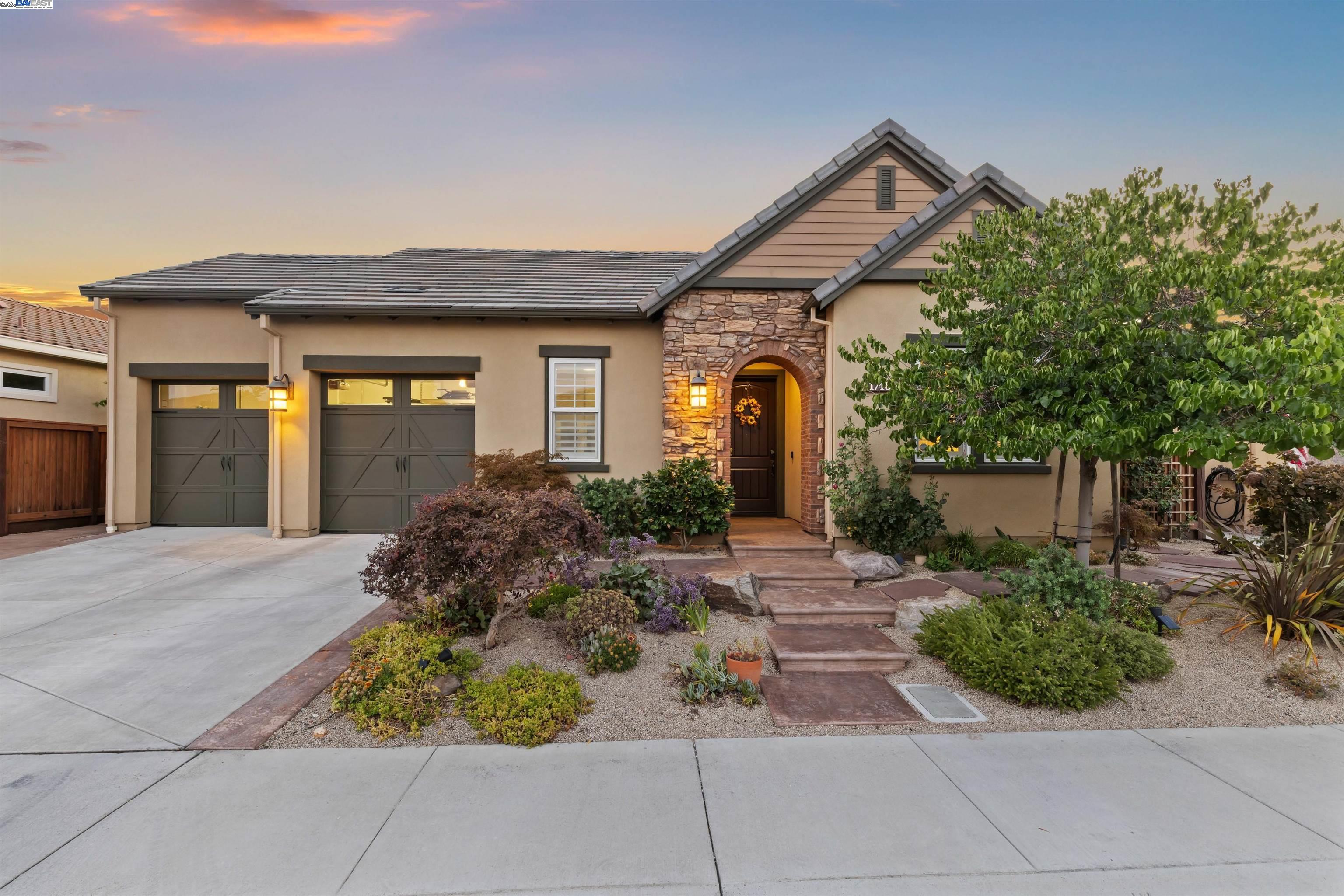 1748 Veneto Ln