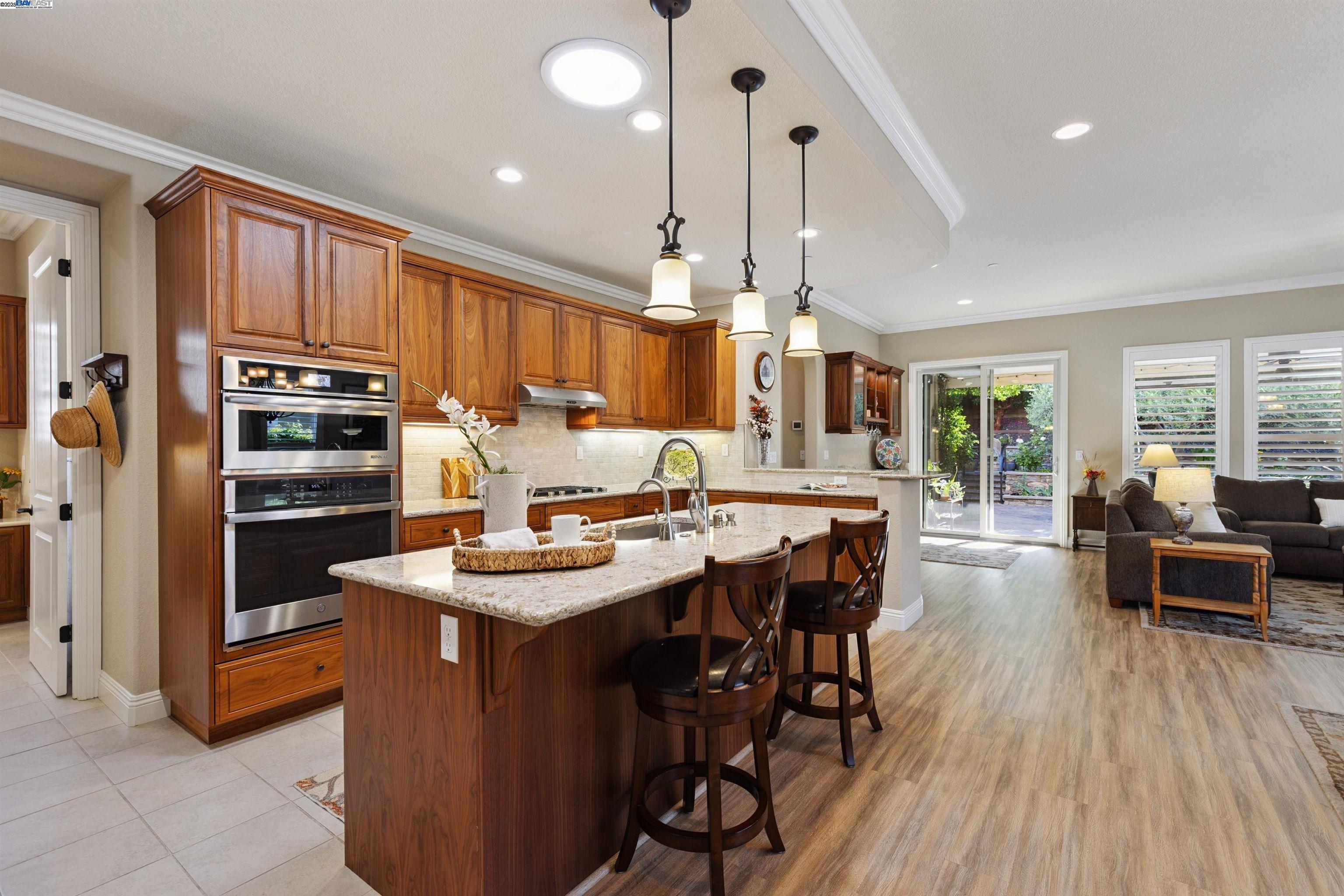1748 Veneto Ln