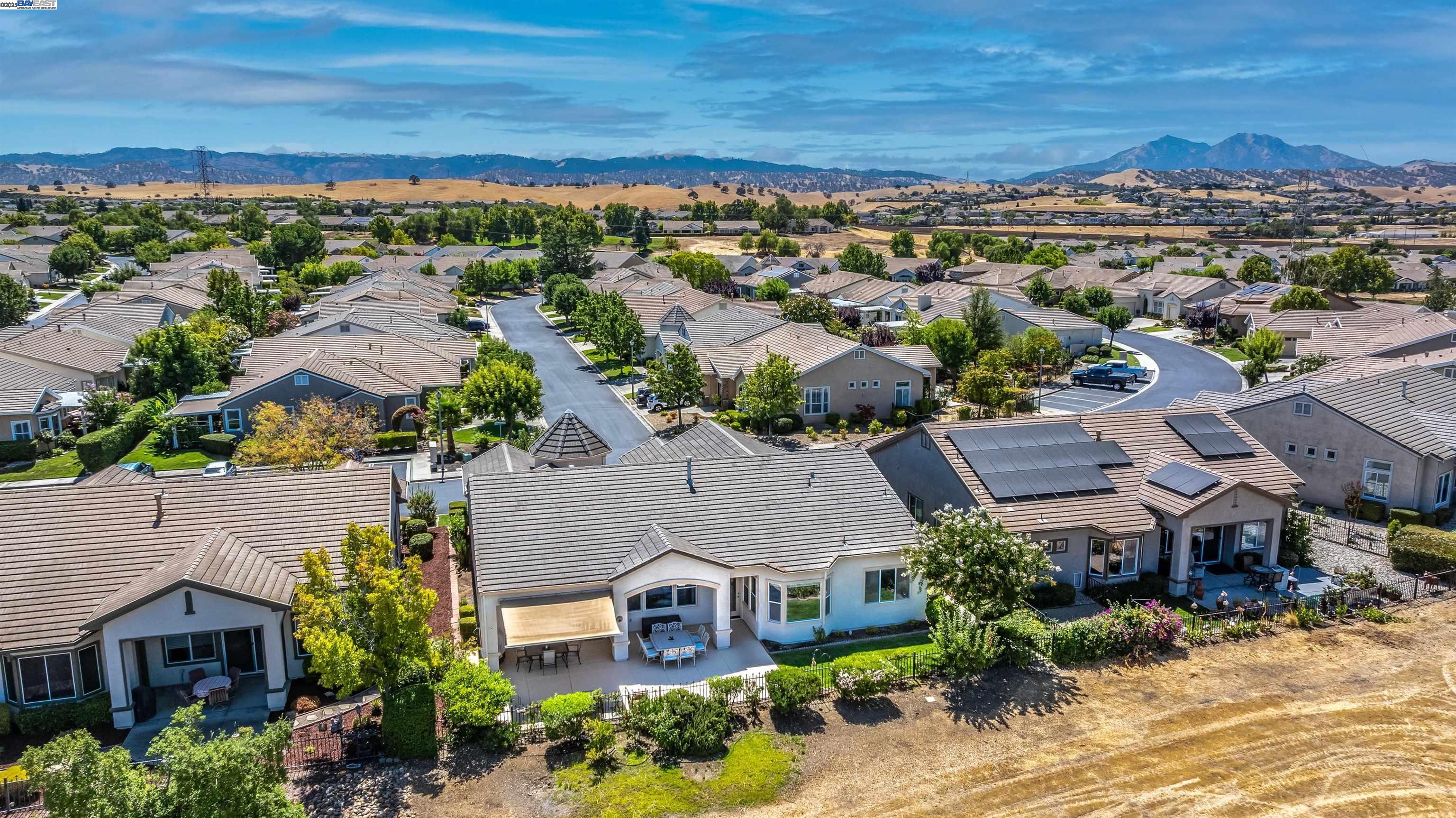 1505 Bismarck Ln