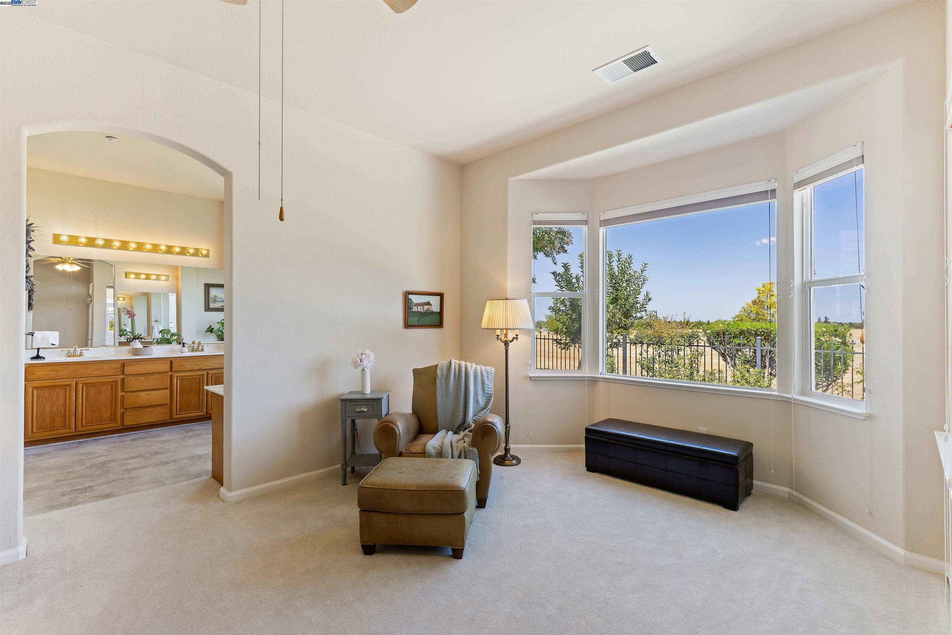 1505 Bismarck Ln