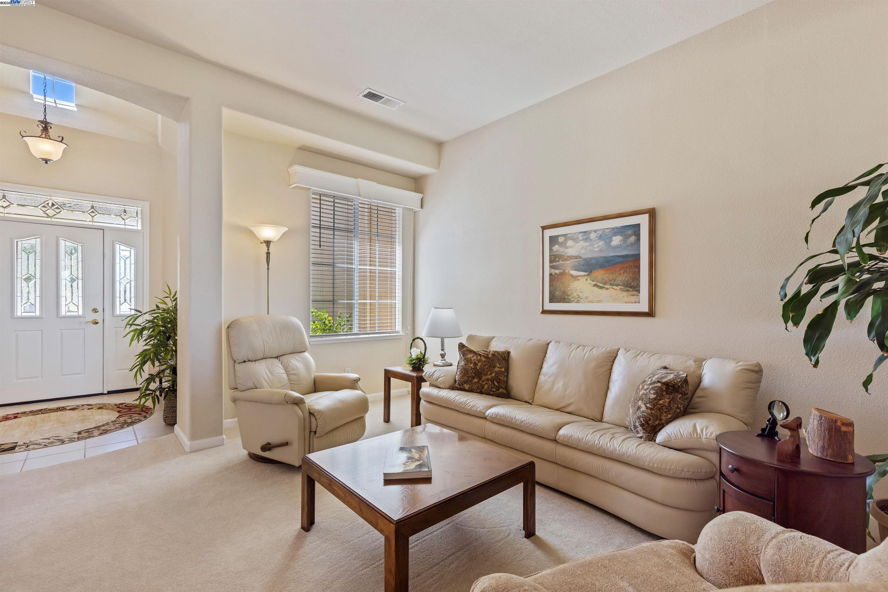 1505 Bismarck Ln