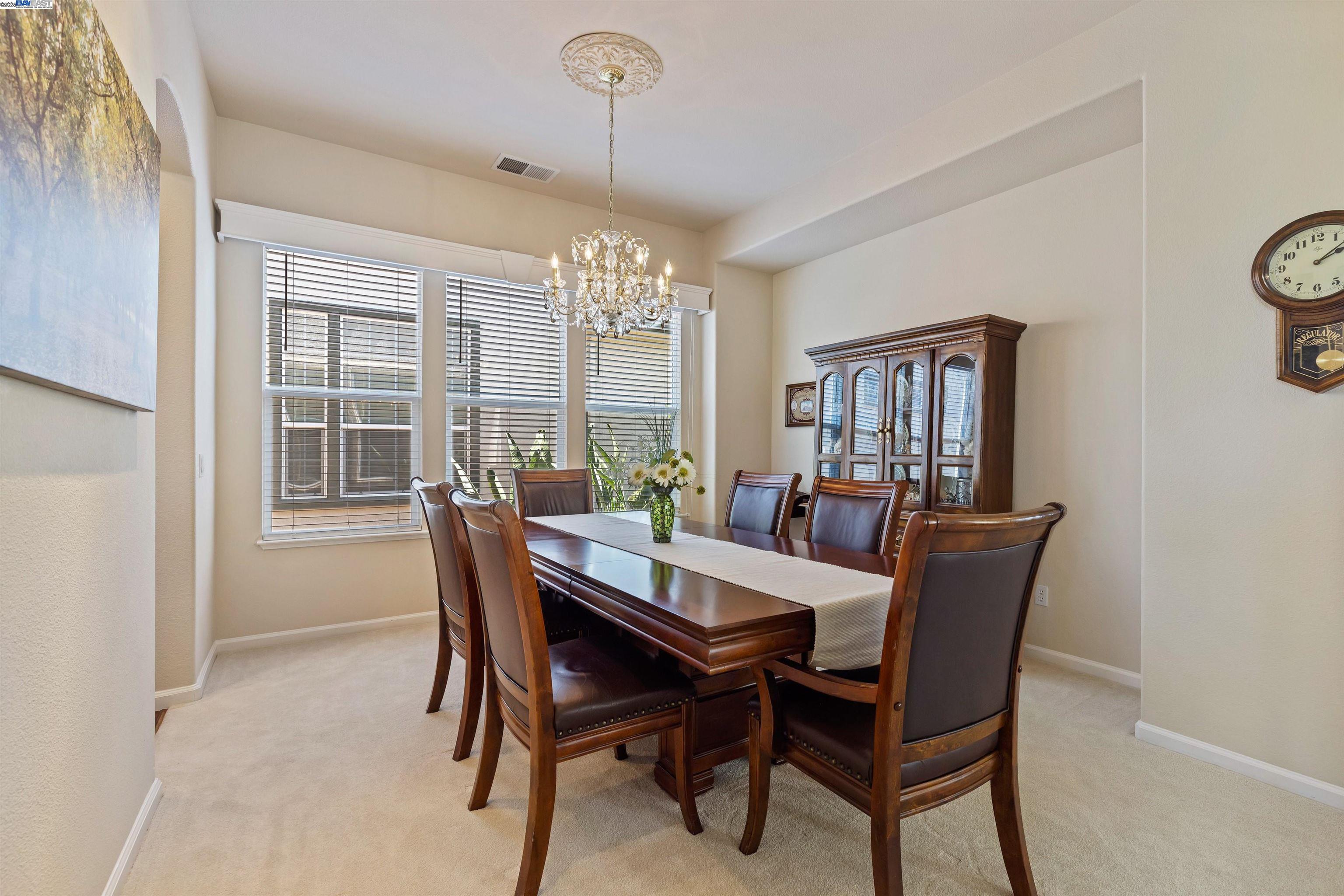 1505 Bismarck Ln