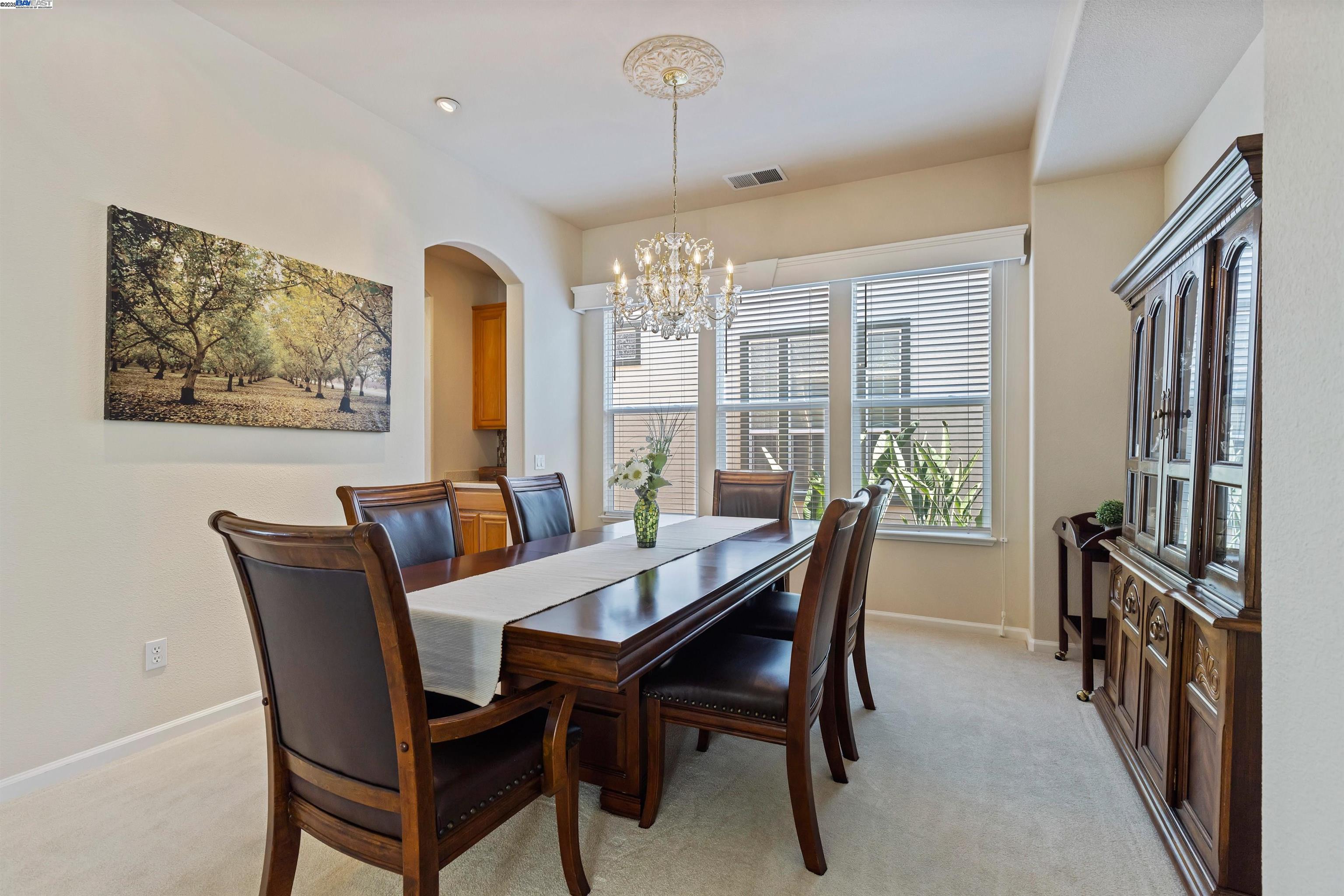 1505 Bismarck Ln