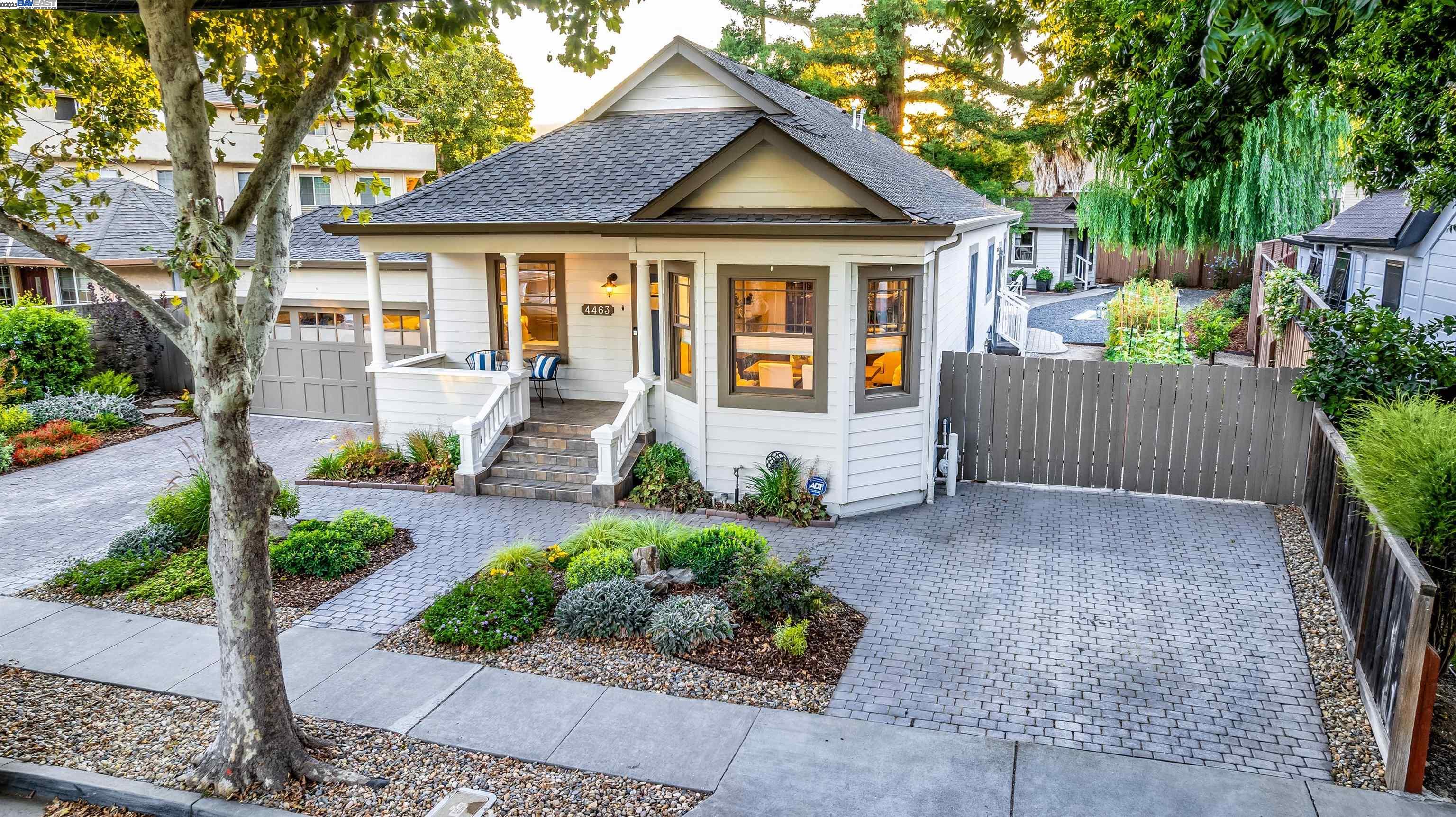 4463 Pleasanton Ave