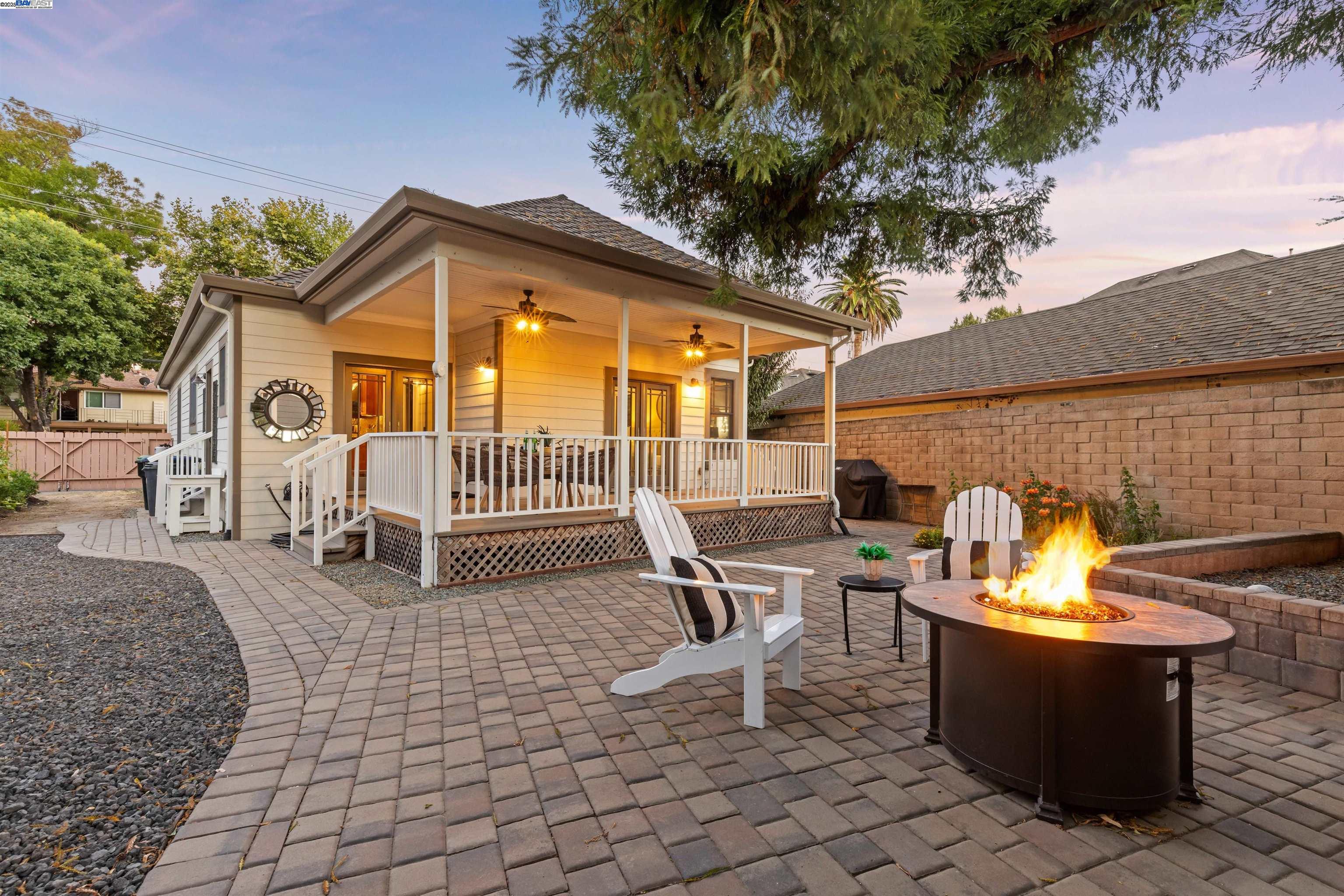 4463 Pleasanton Ave