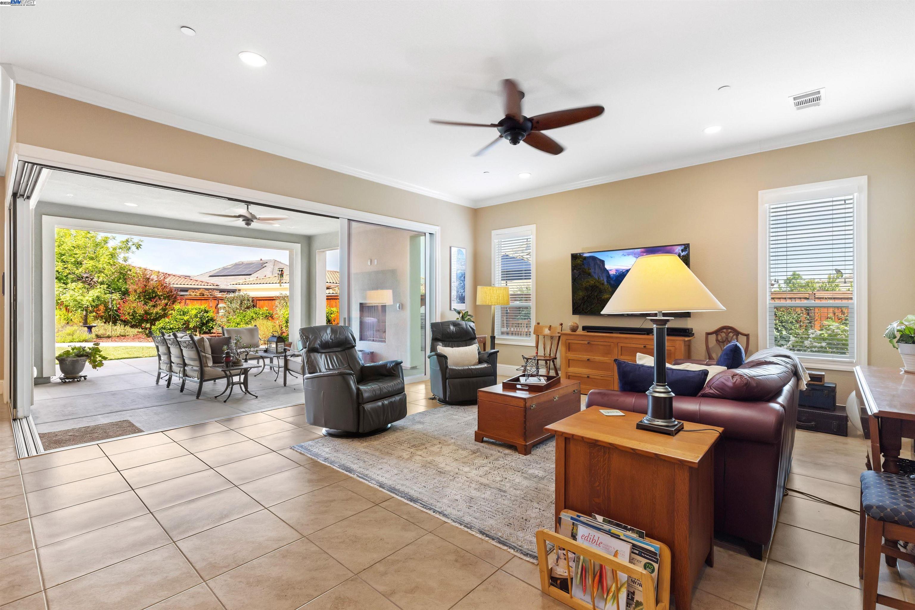2062 Reserva Ct