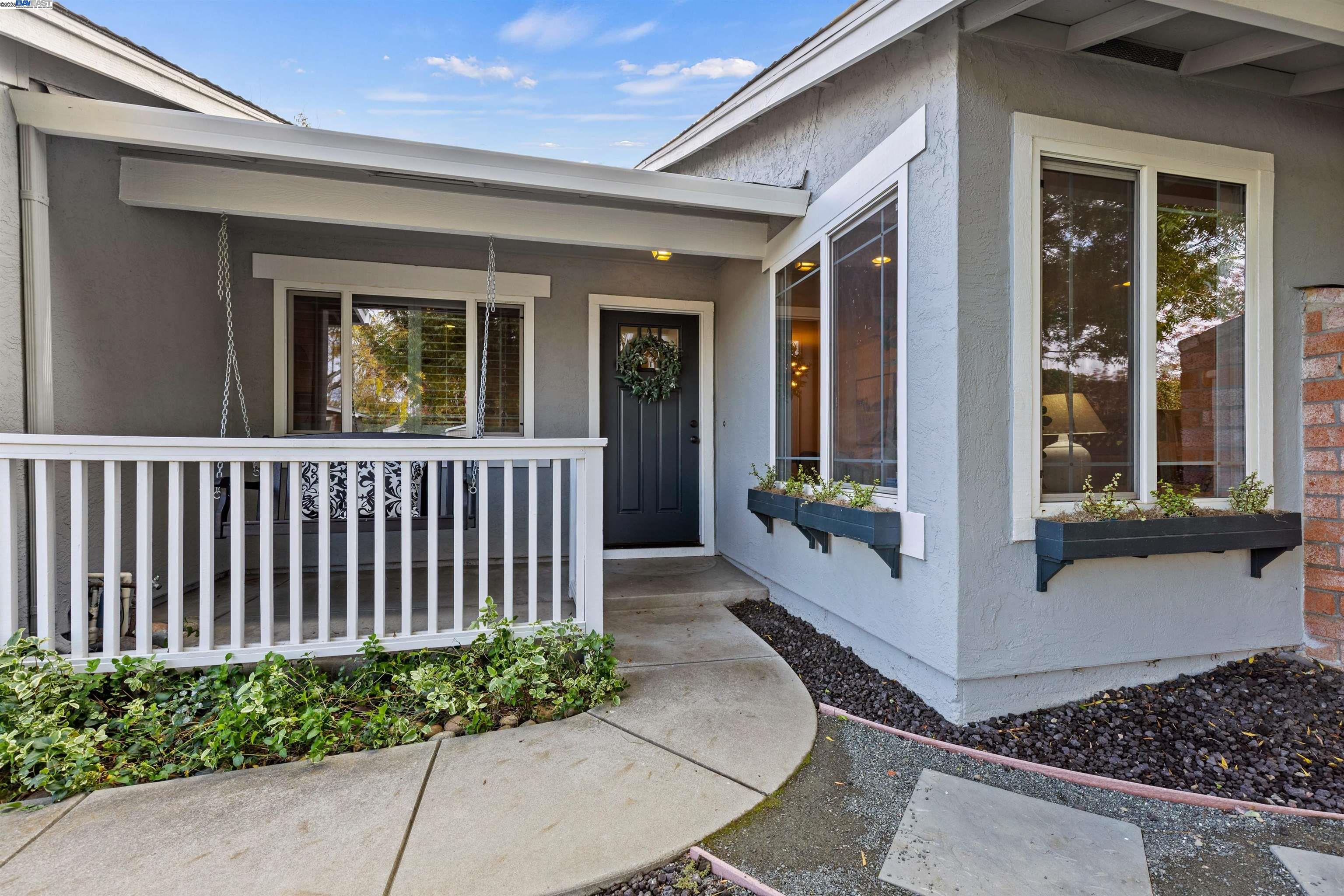 5285 Felicia Ave