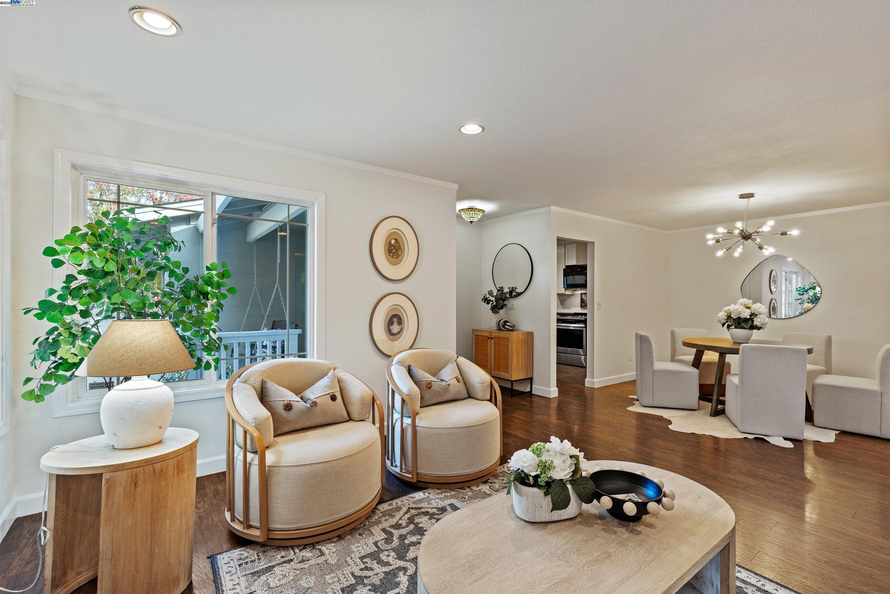5285 Felicia Ave