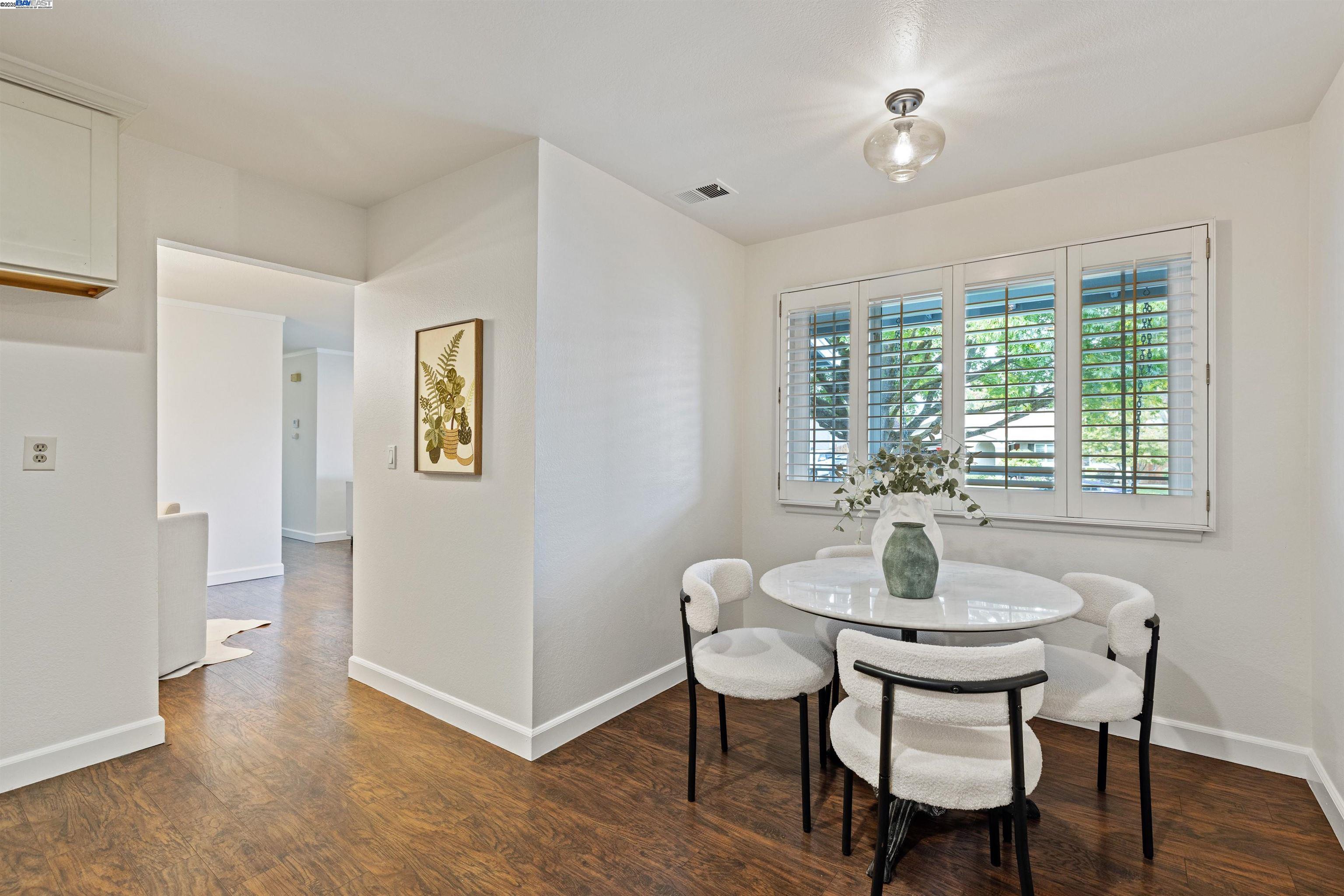5285 Felicia Ave