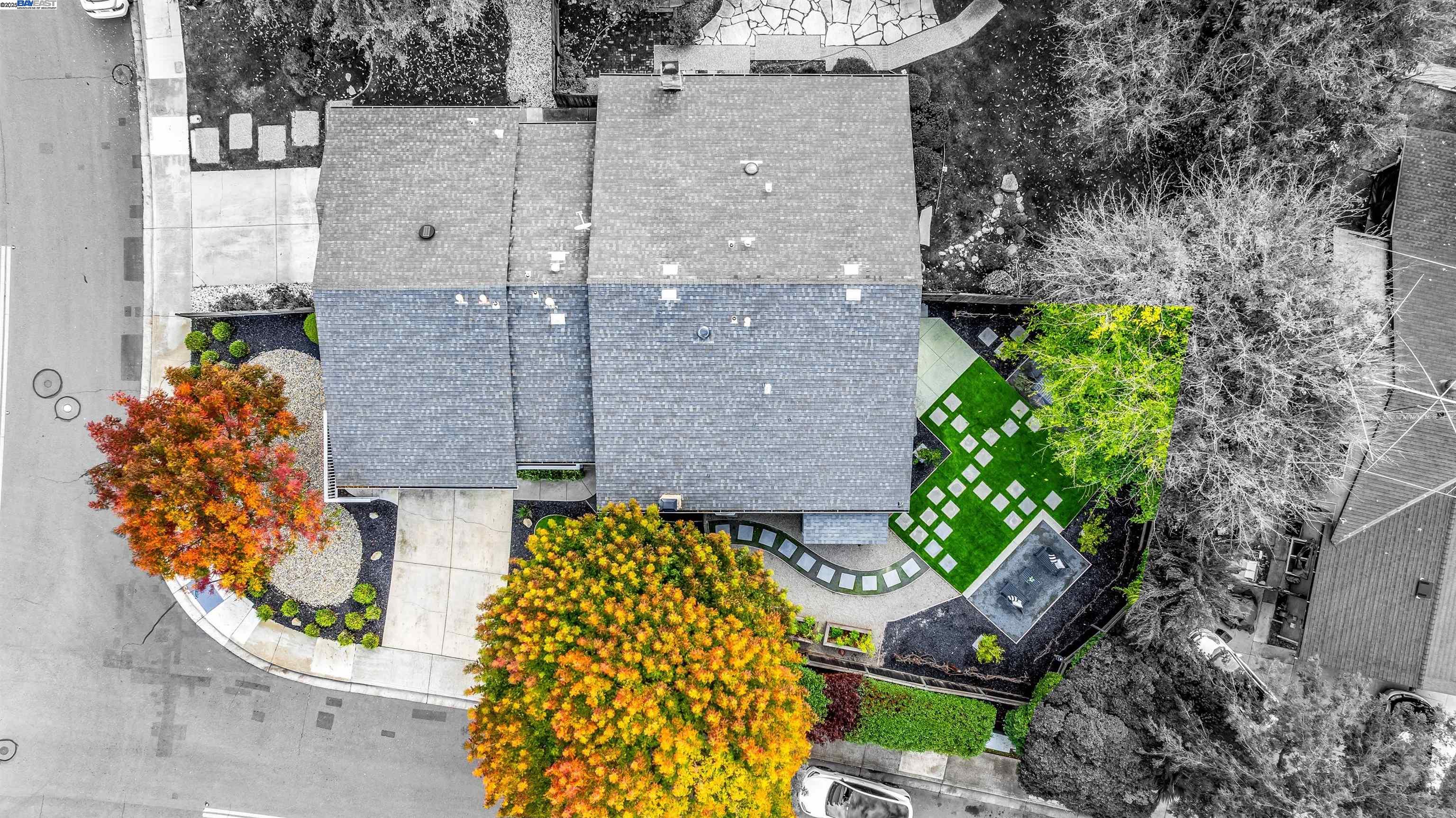 5285 Felicia Ave