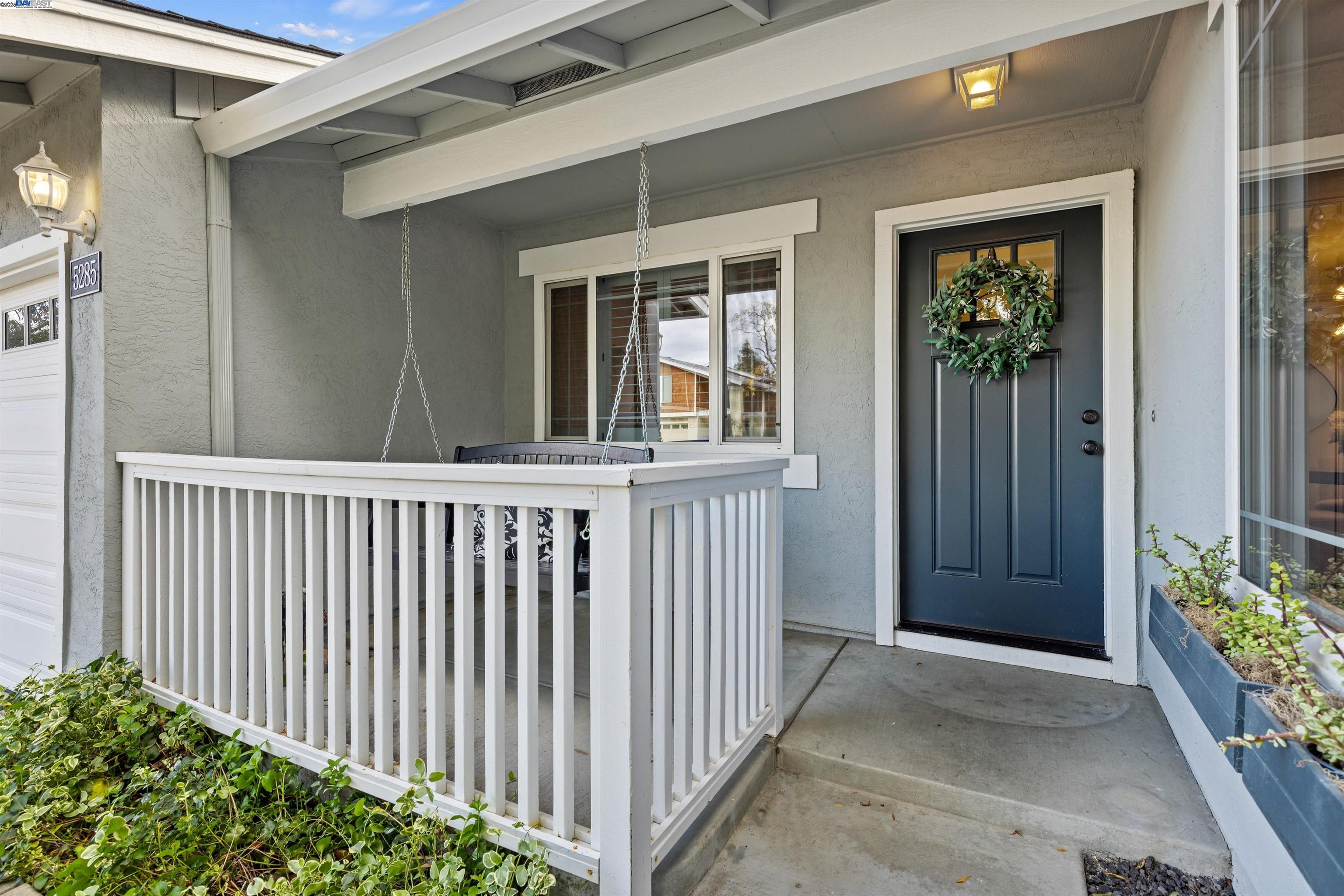 5285 Felicia Ave