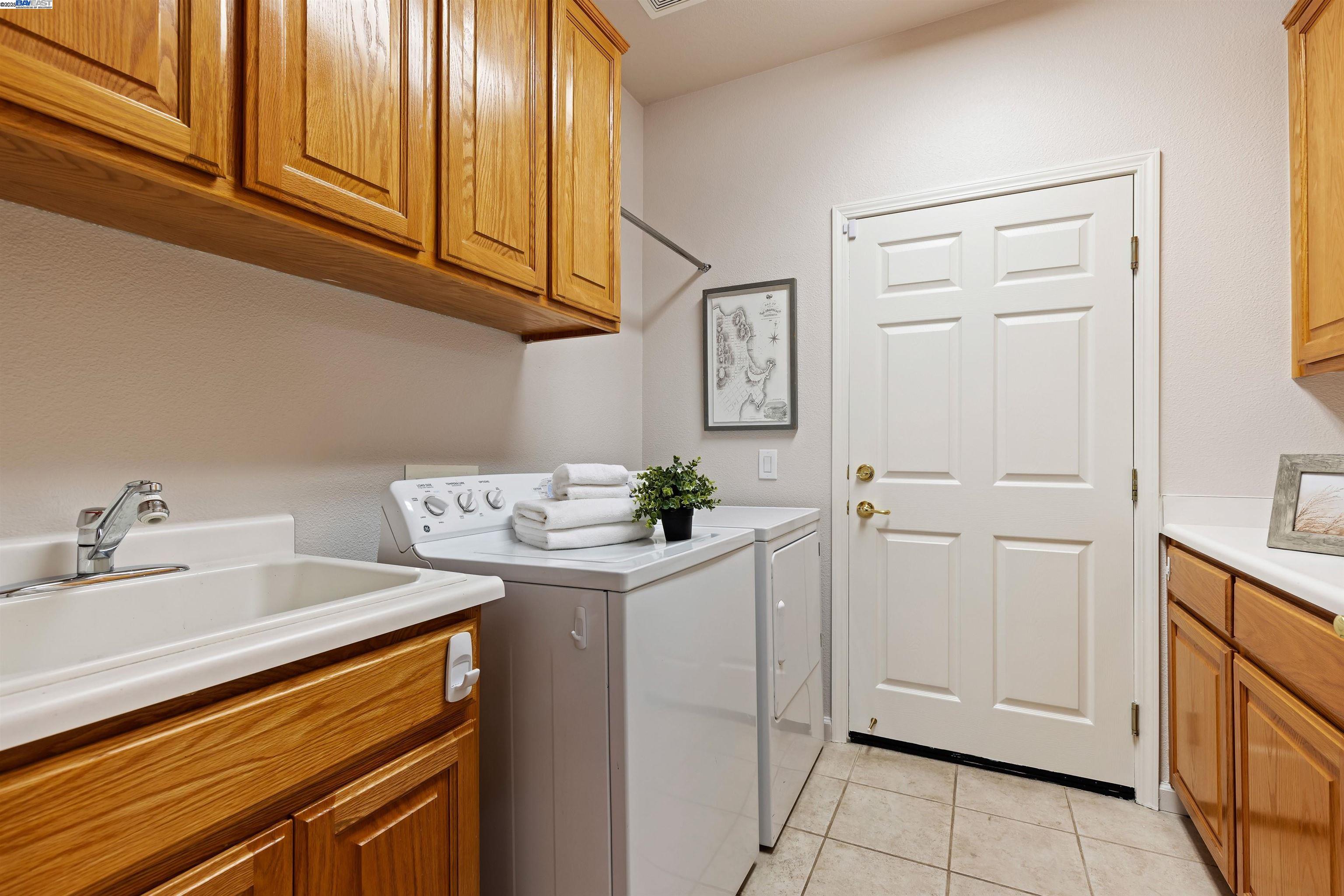 1507 Bismarck Ln