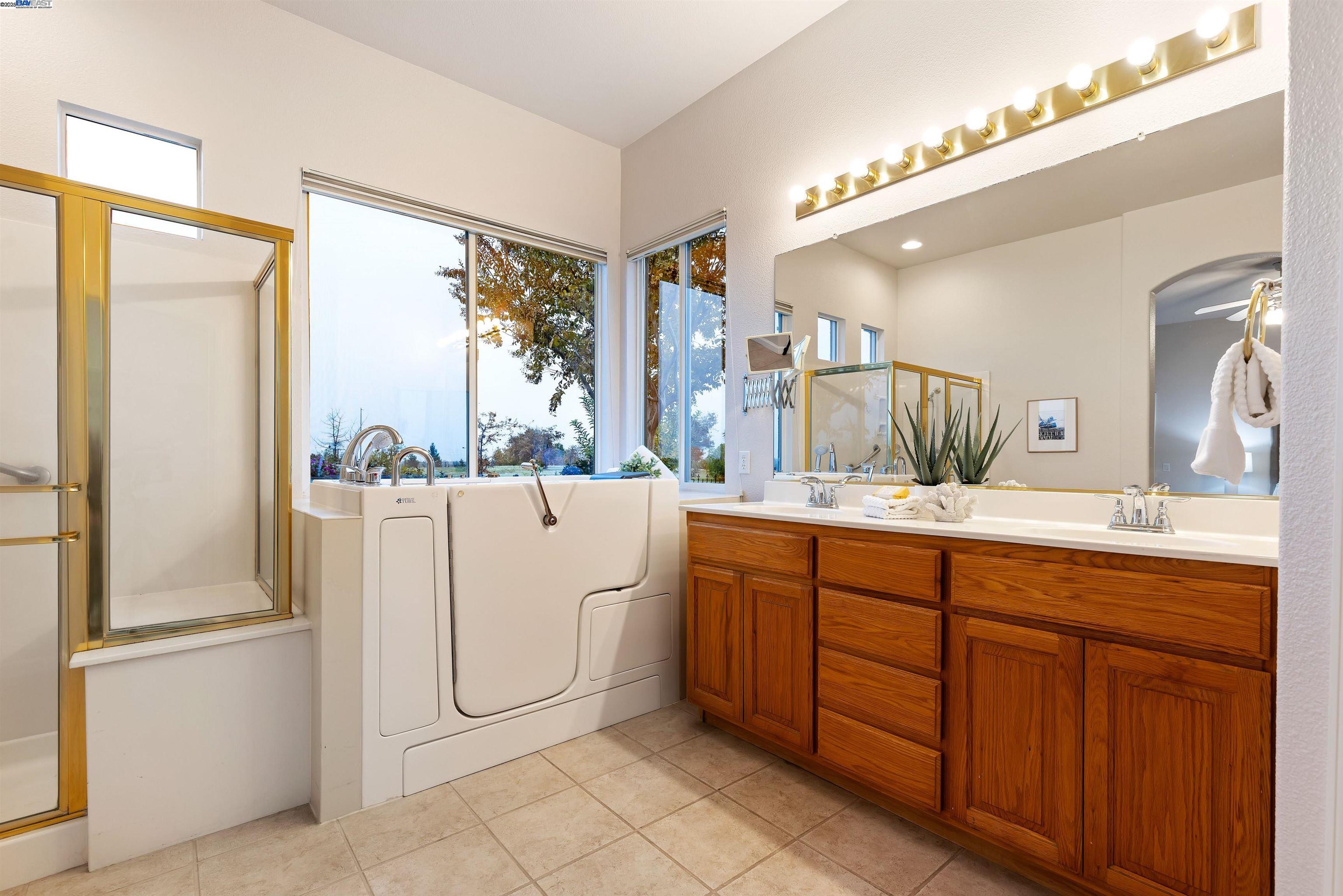 1507 Bismarck Ln