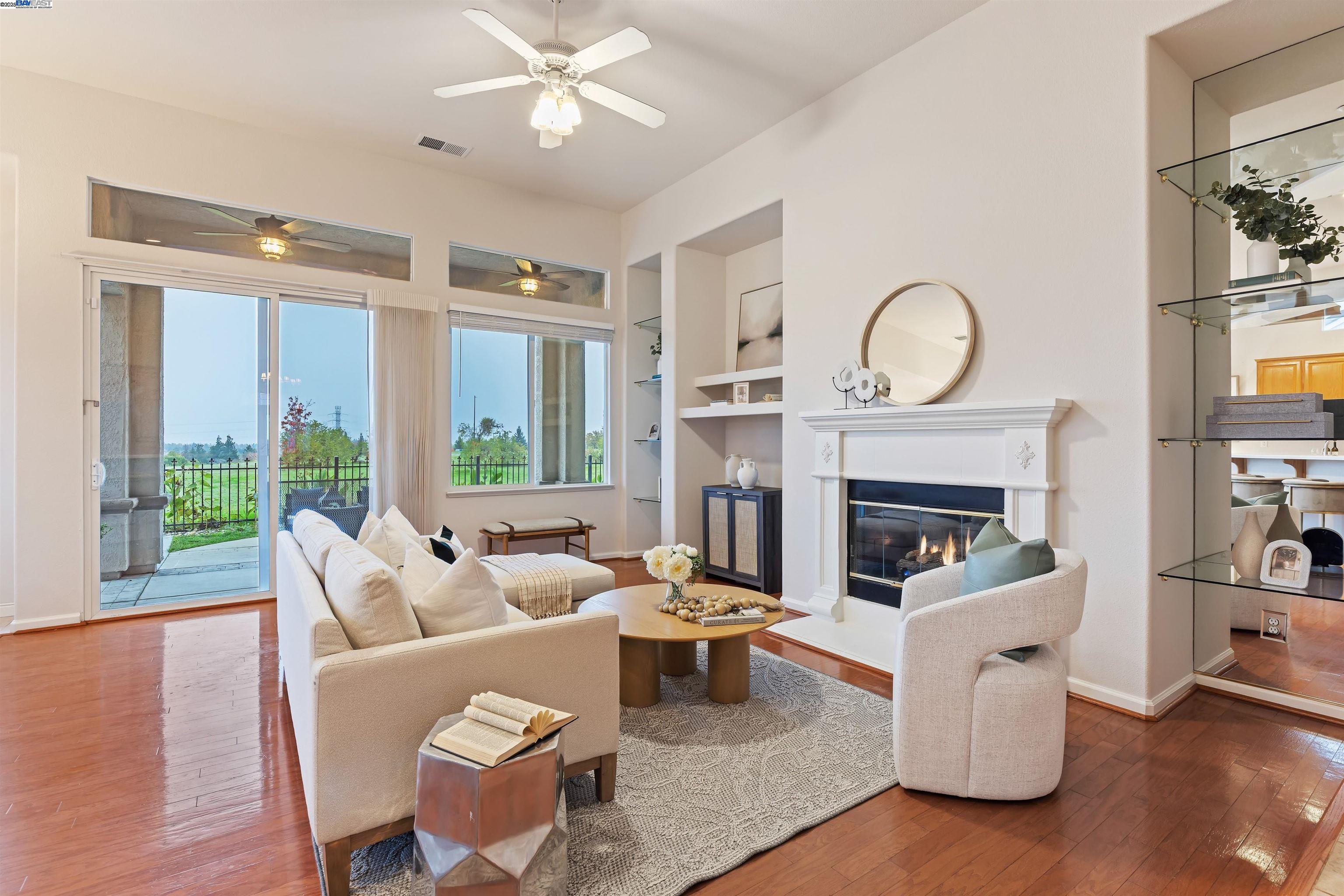 1507 Bismarck Ln