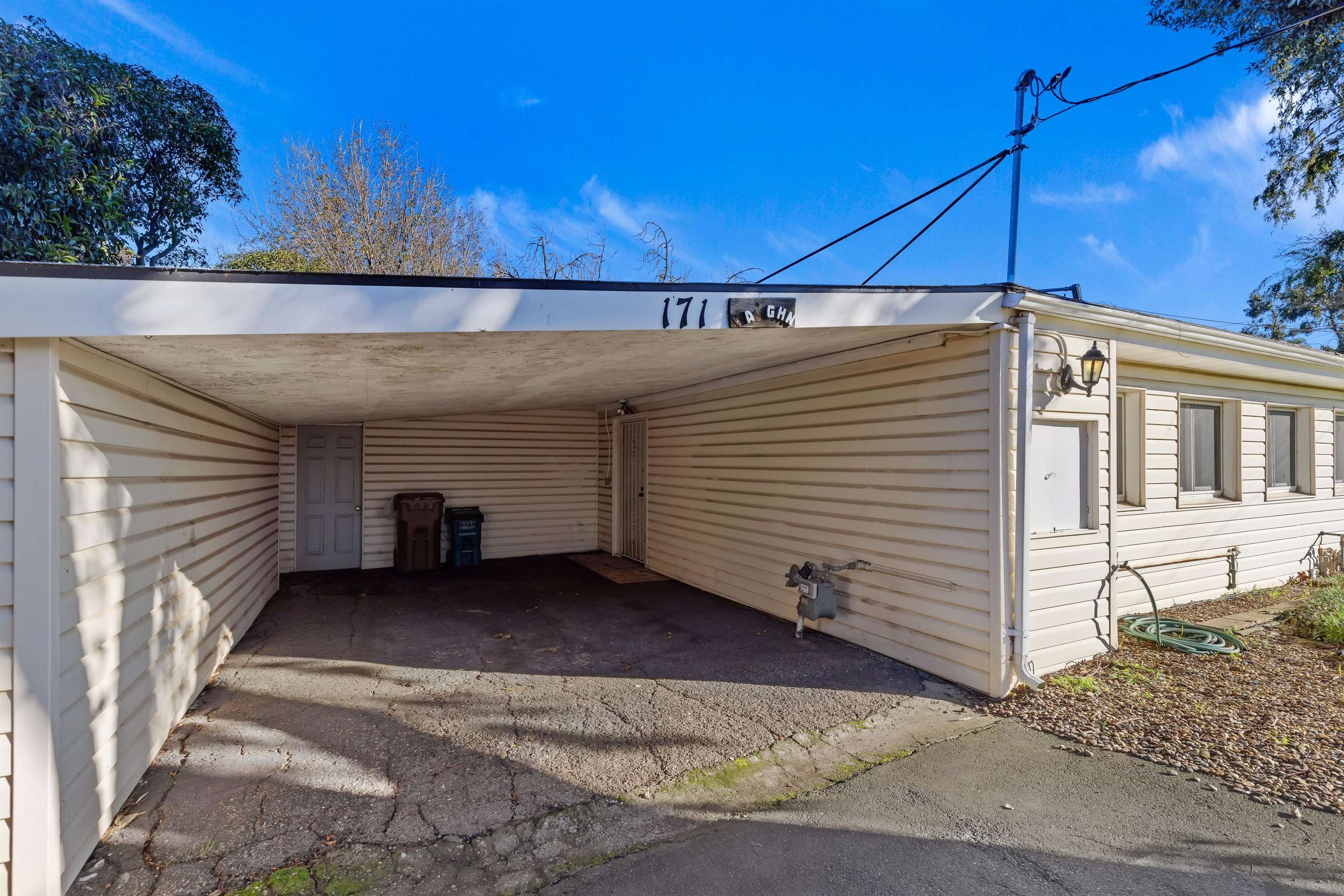 171 Bella Vista Ave