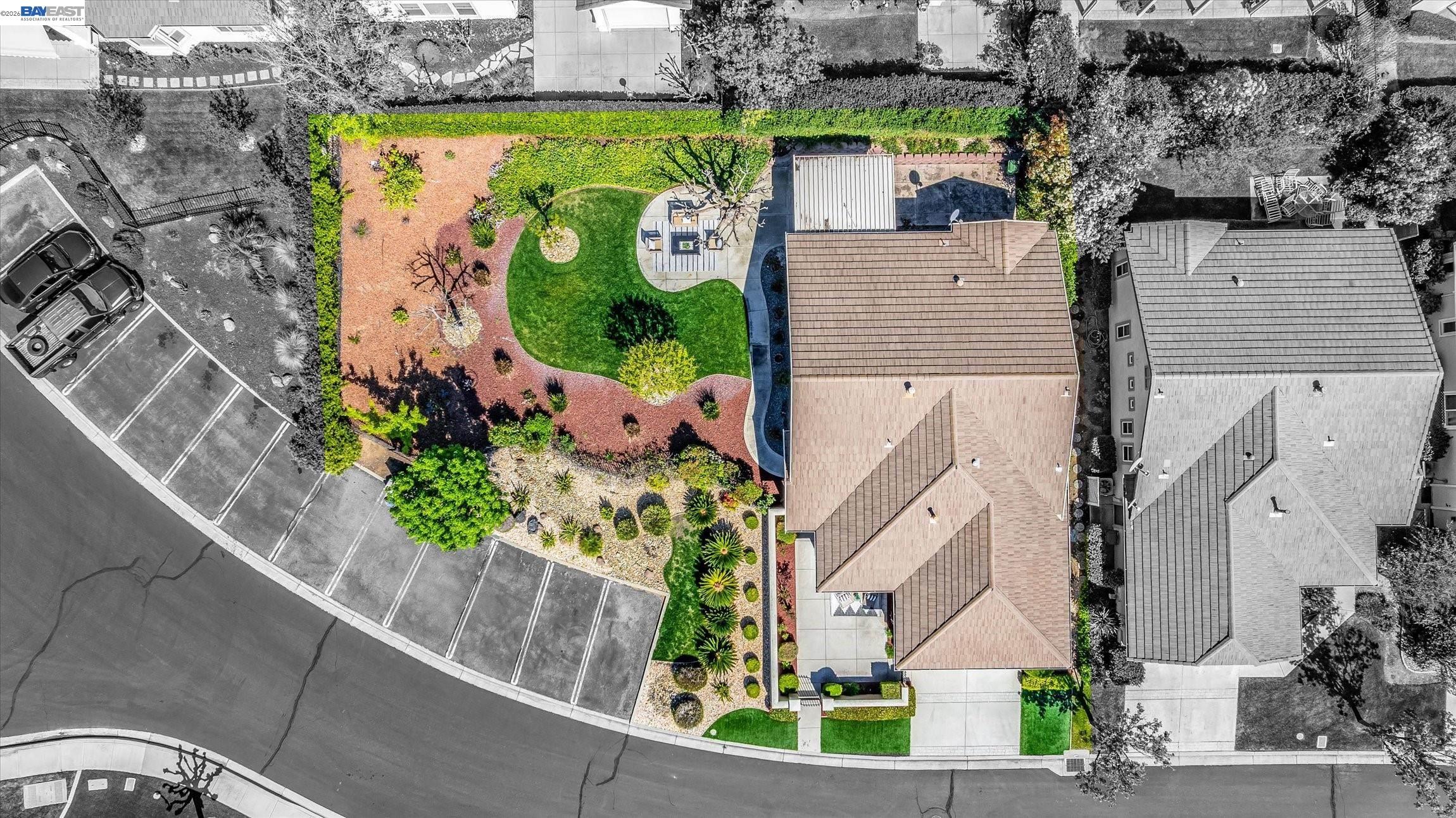 1606 Regent Dr