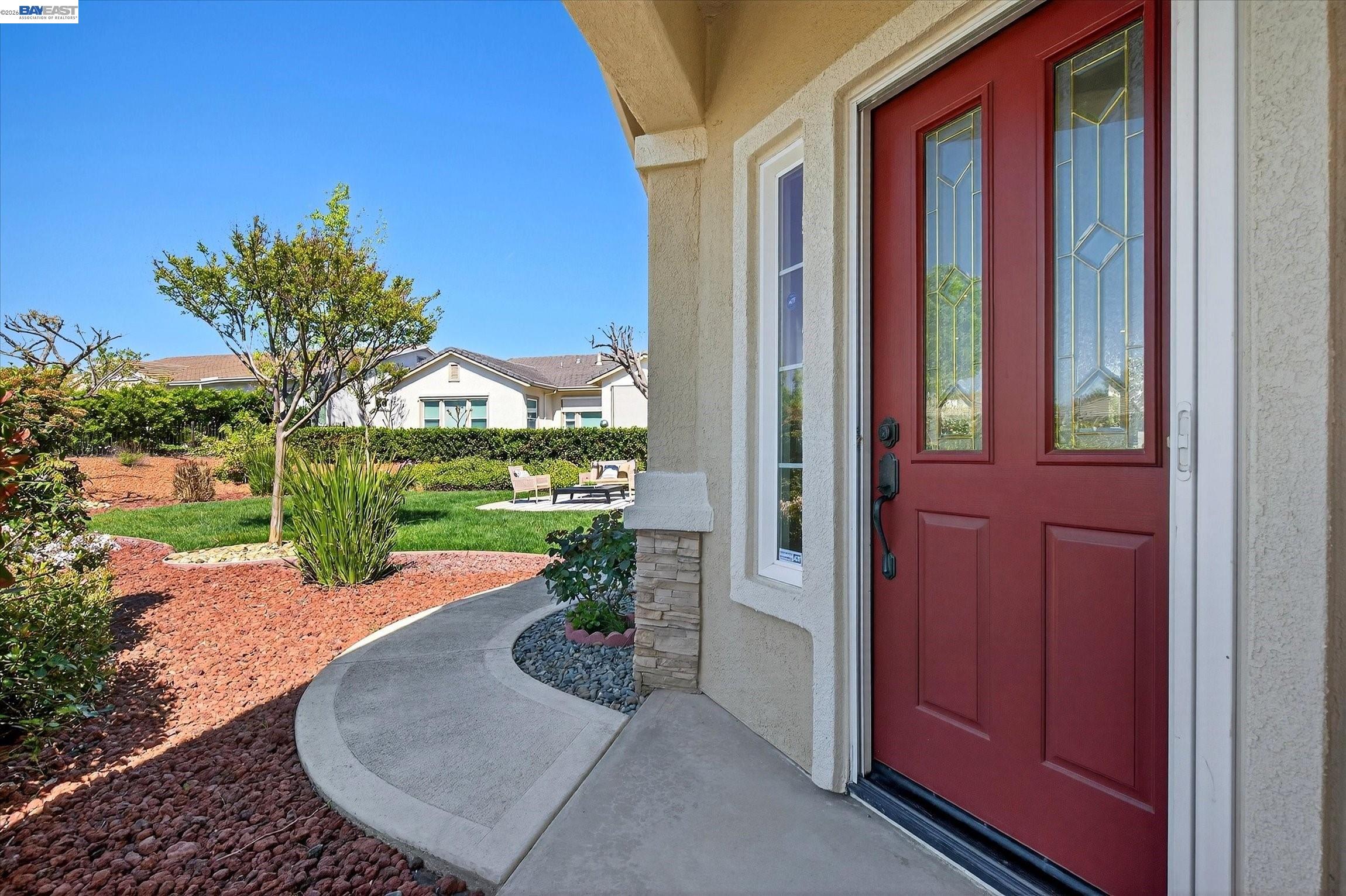1606 Regent Dr