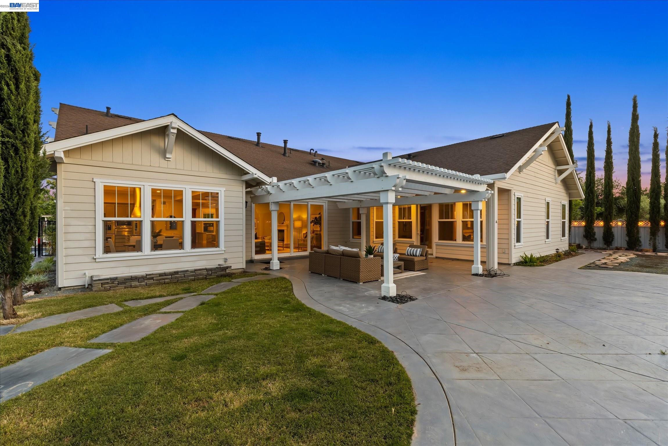 932 Hansen Rd