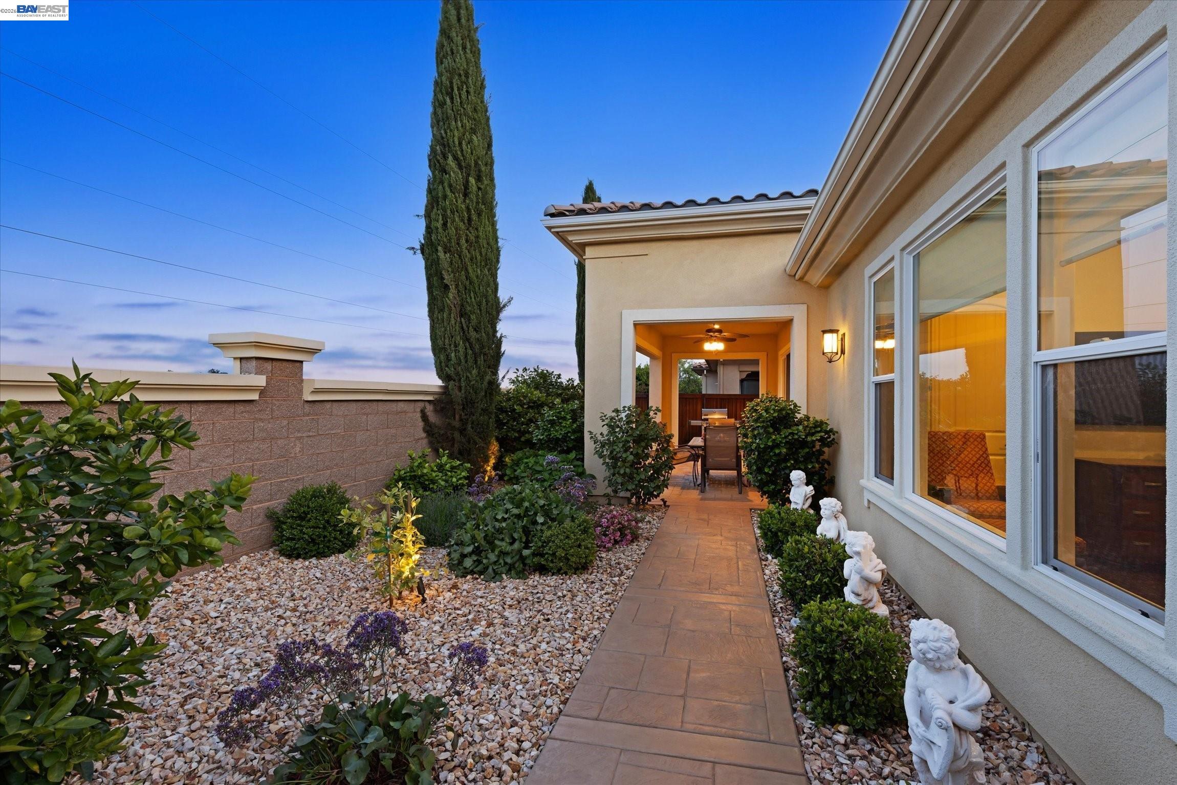1601 Chianti Ln