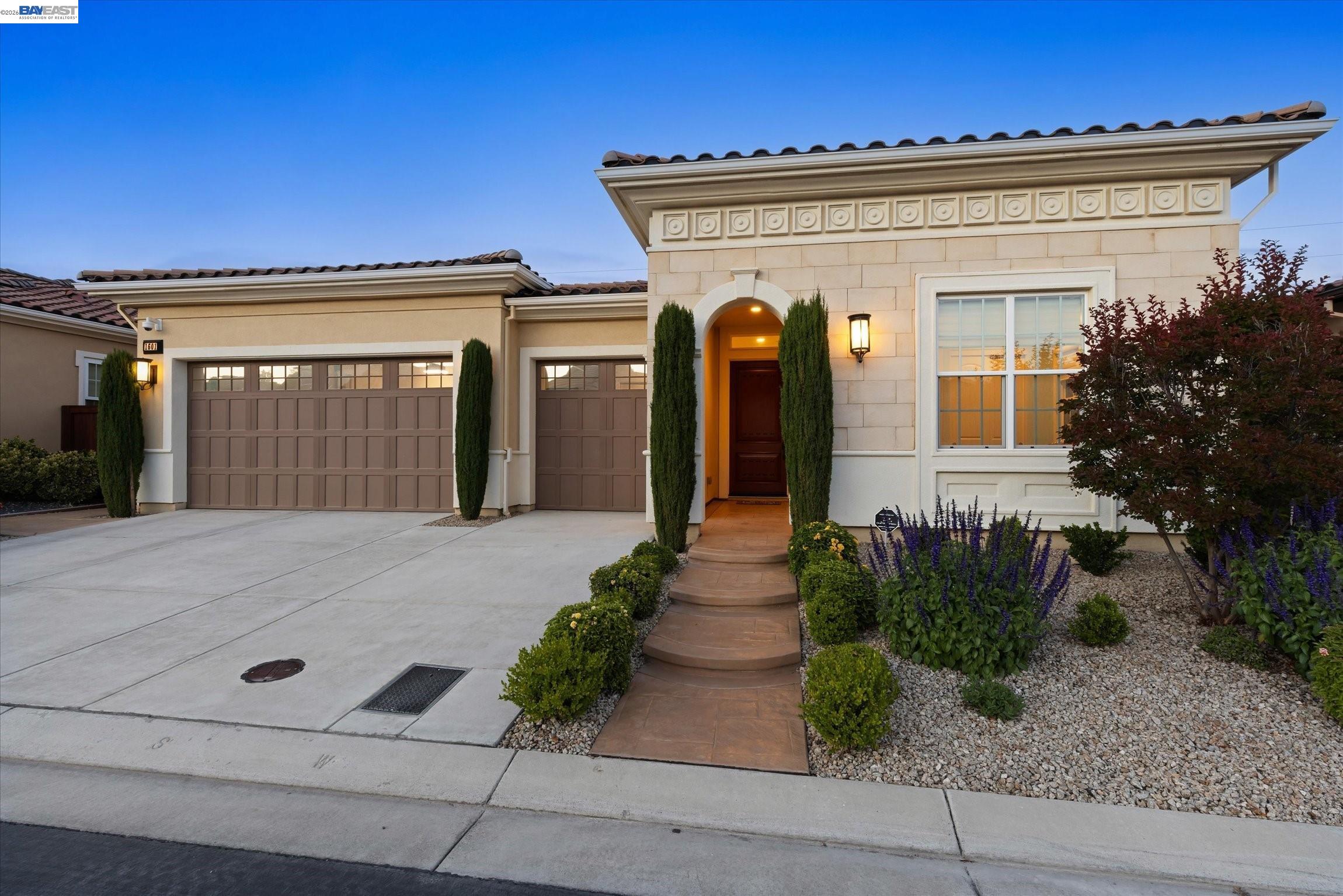 1601 Chianti Ln