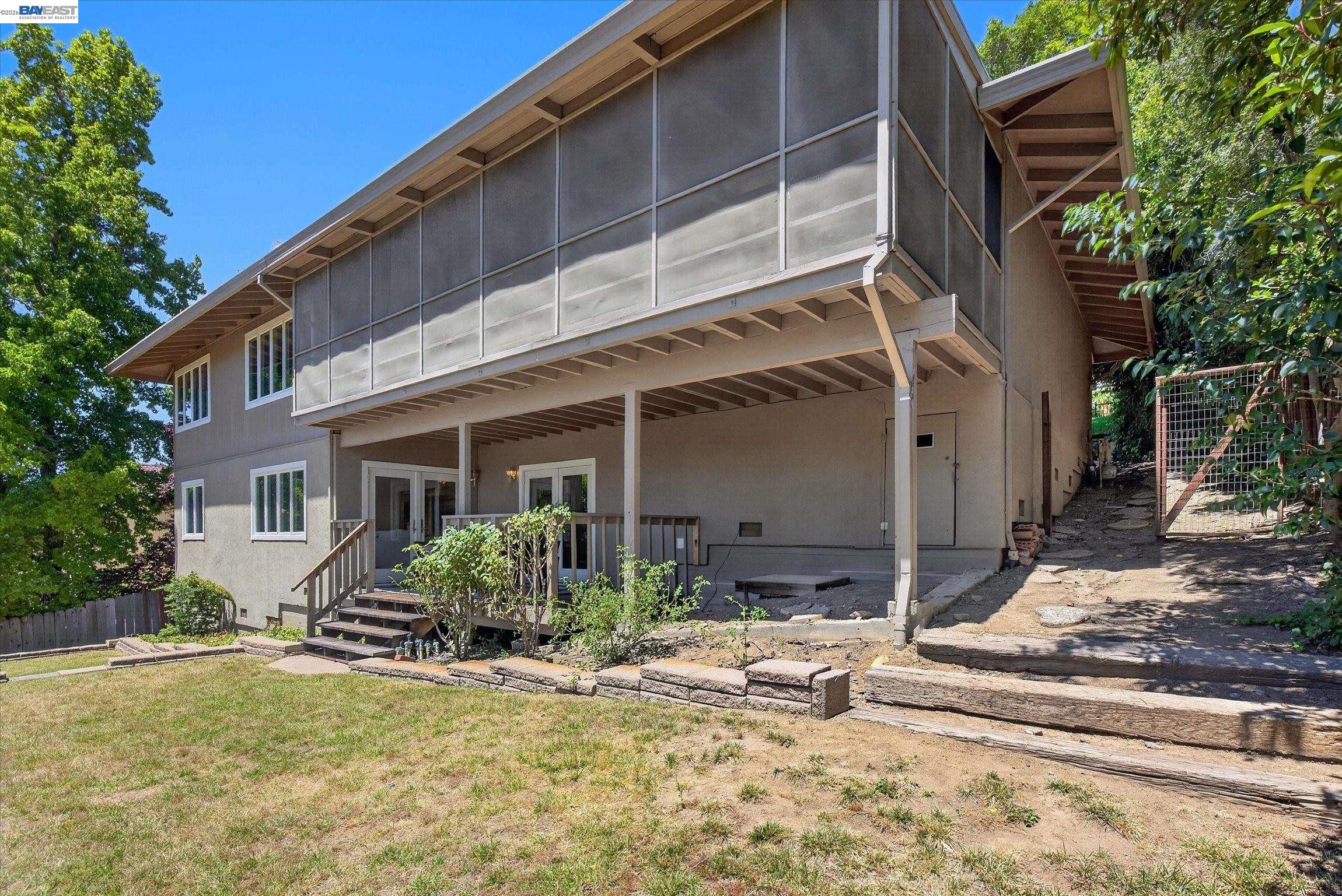 25 Pulido Ct