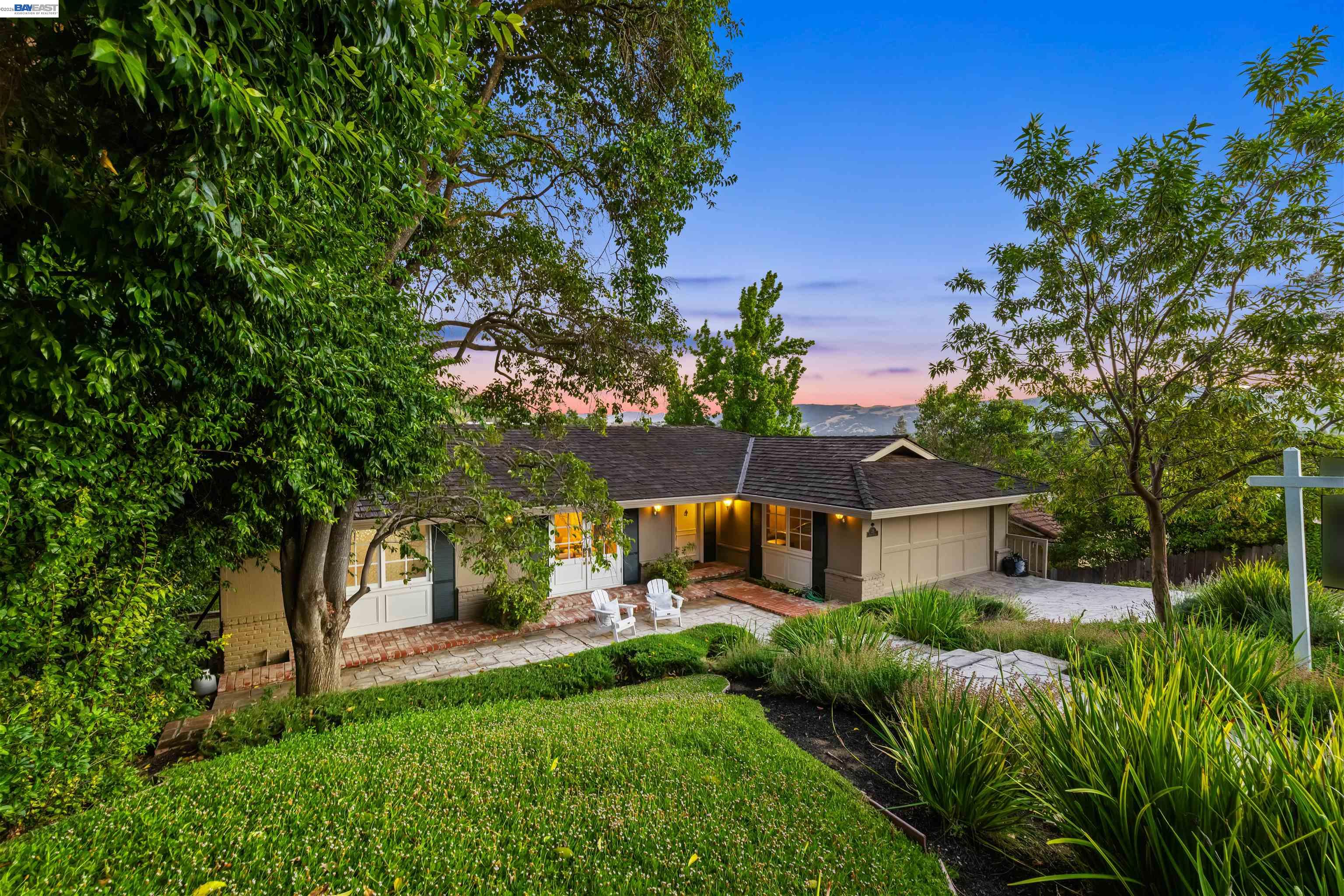 25 Pulido Ct