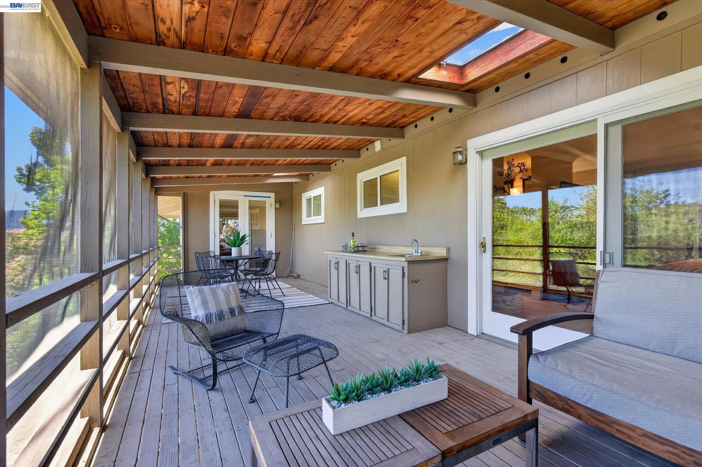 25 Pulido Ct