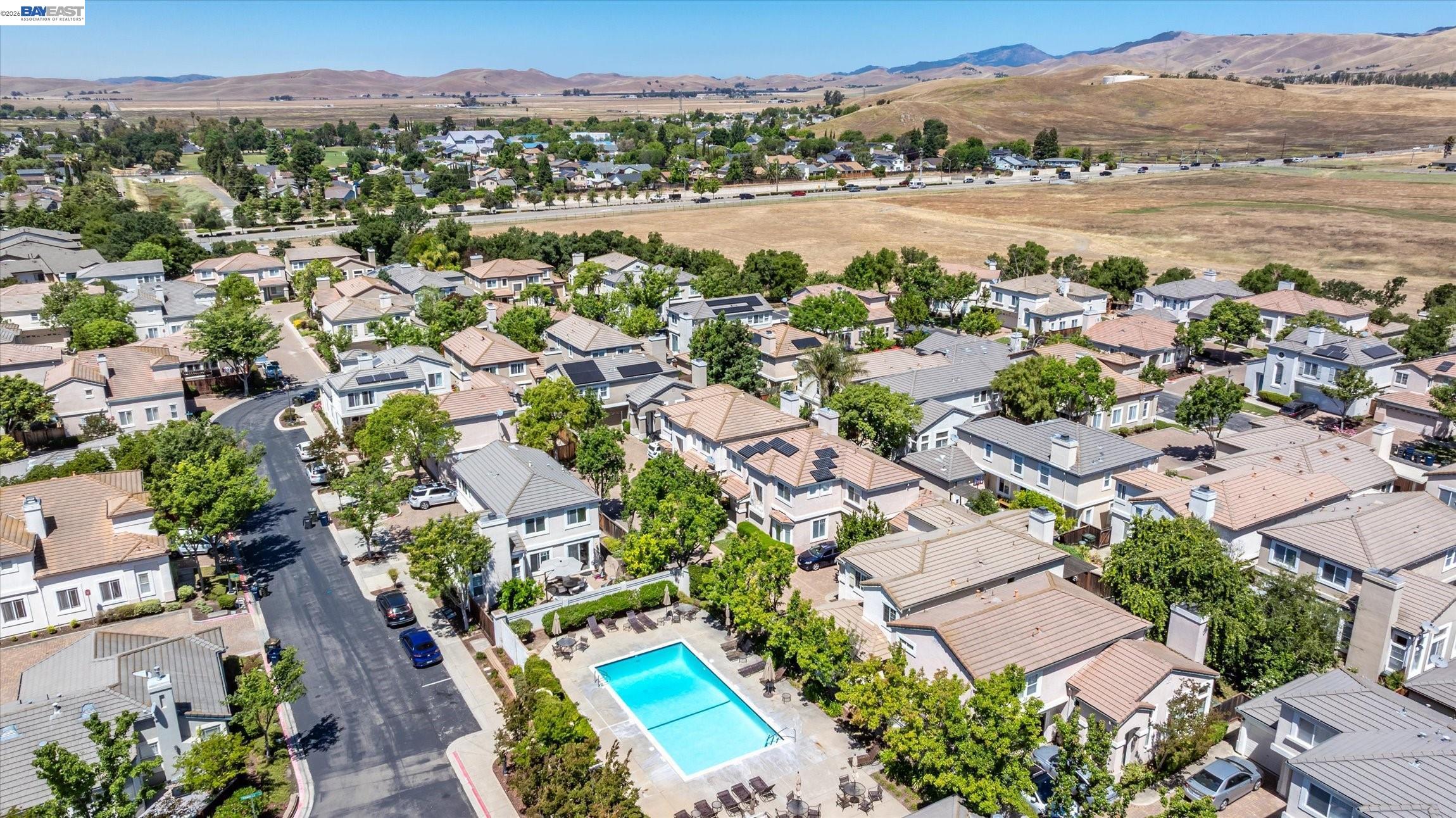 2038 Mulberry Cmn