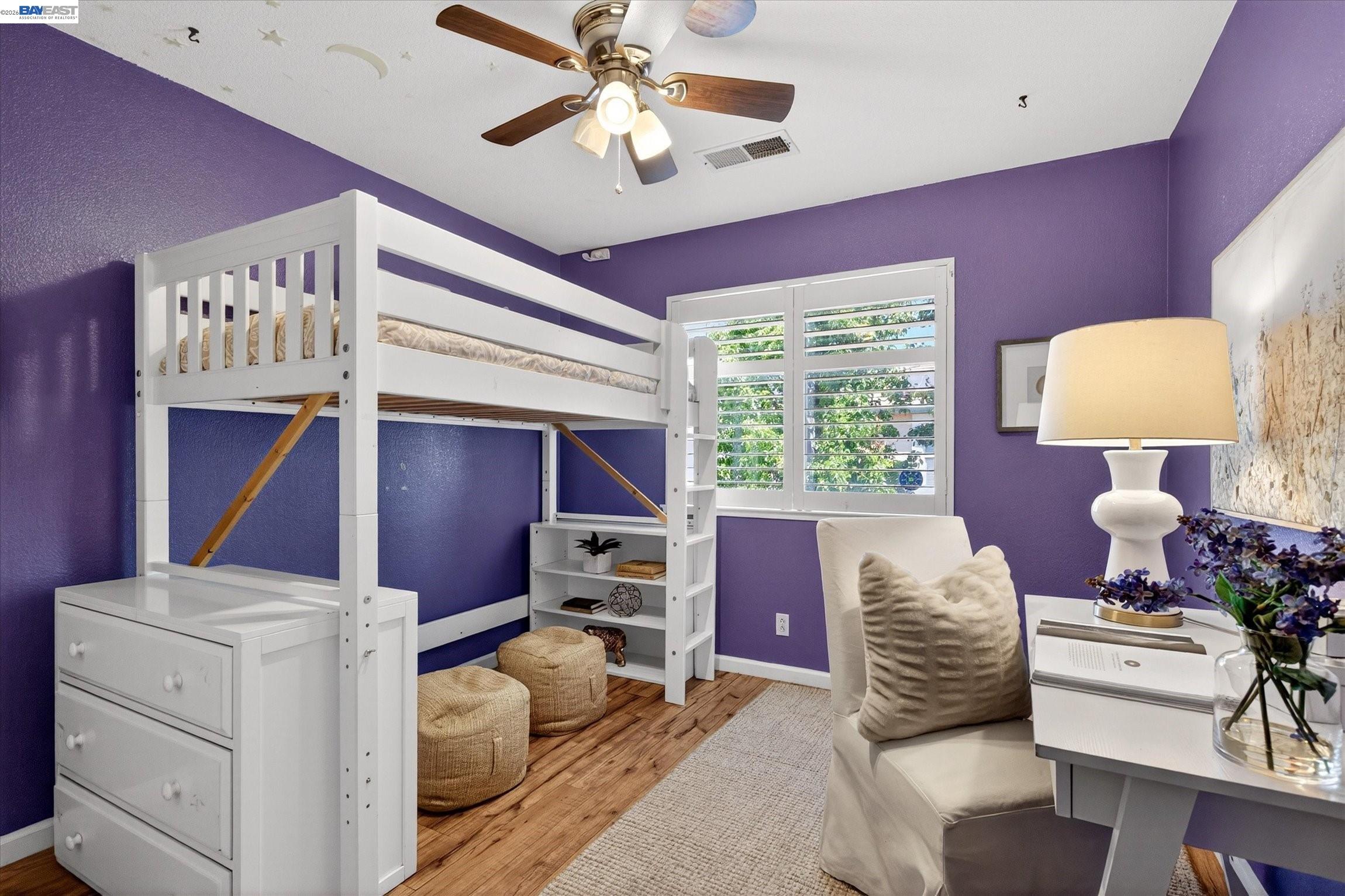2038 Mulberry Cmn