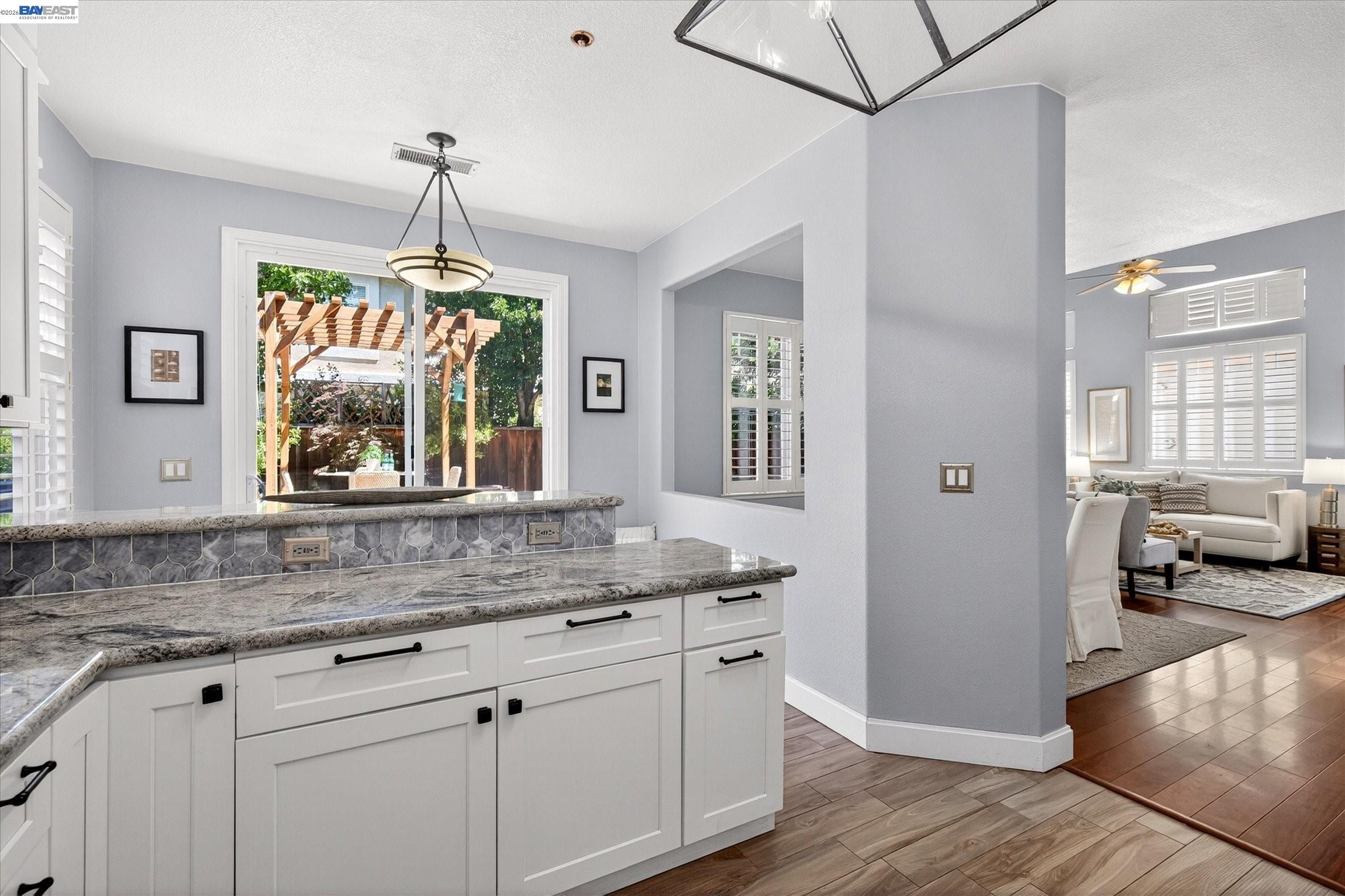 2038 Mulberry Cmn