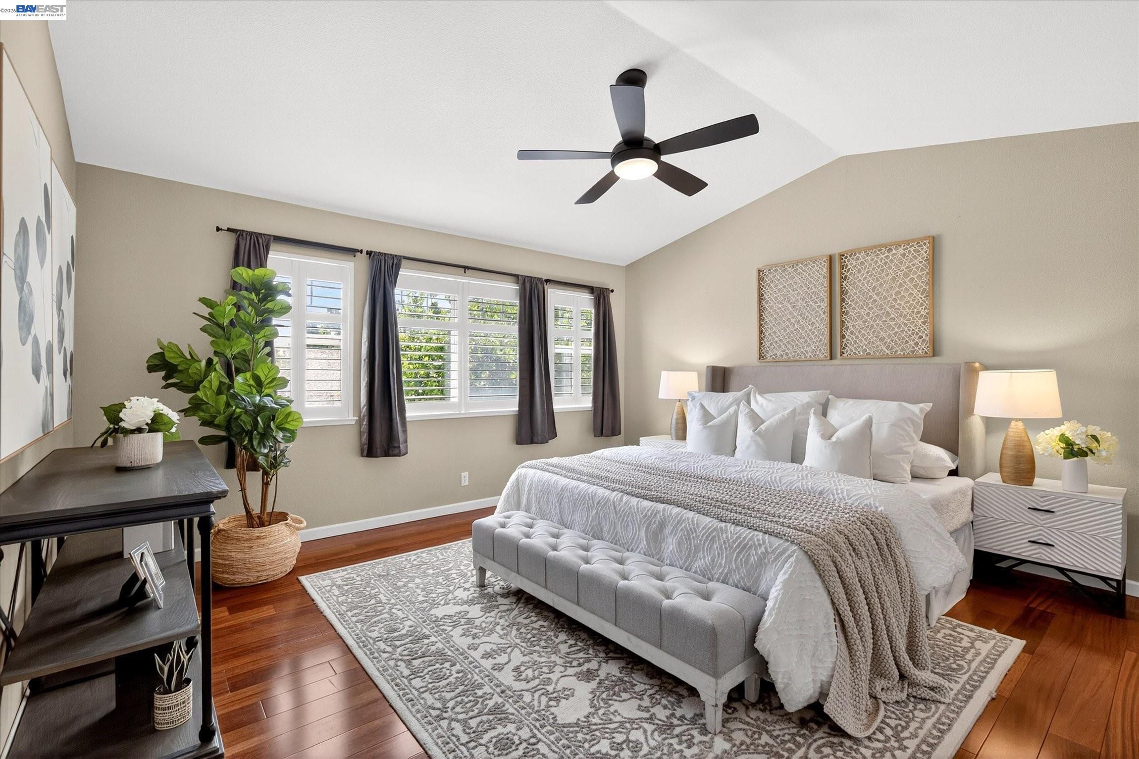 2038 Mulberry Cmn