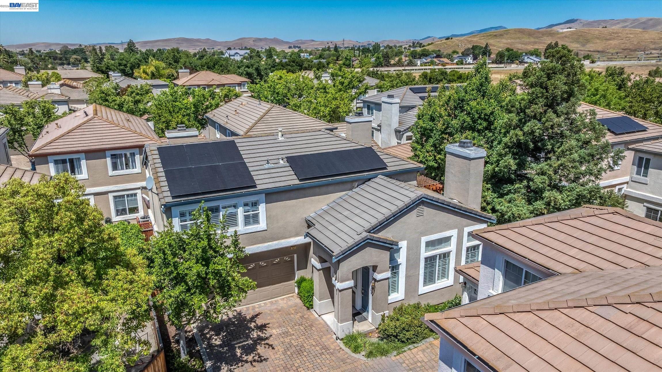 2038 Mulberry Cmn