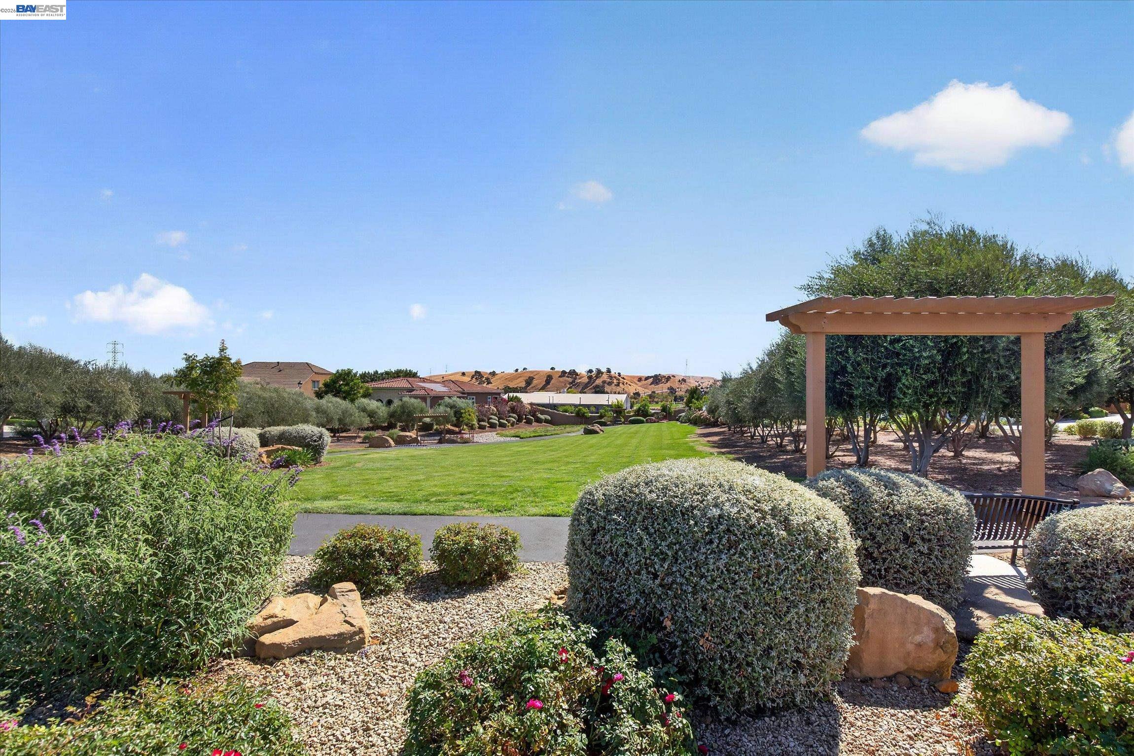 1609 Zinfandel Dr