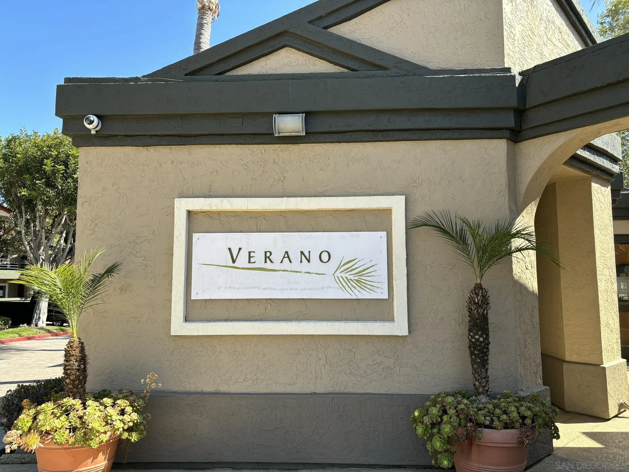 7565 Charmant Dr Unit 504